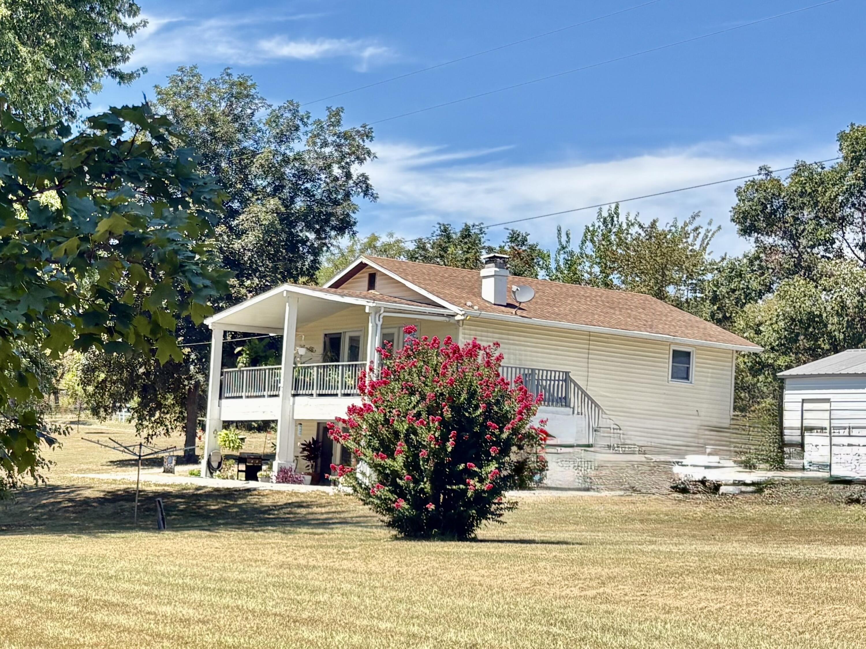 Photo 2 - Residential for sale – 4  Cedar Street  Greenfield, MO