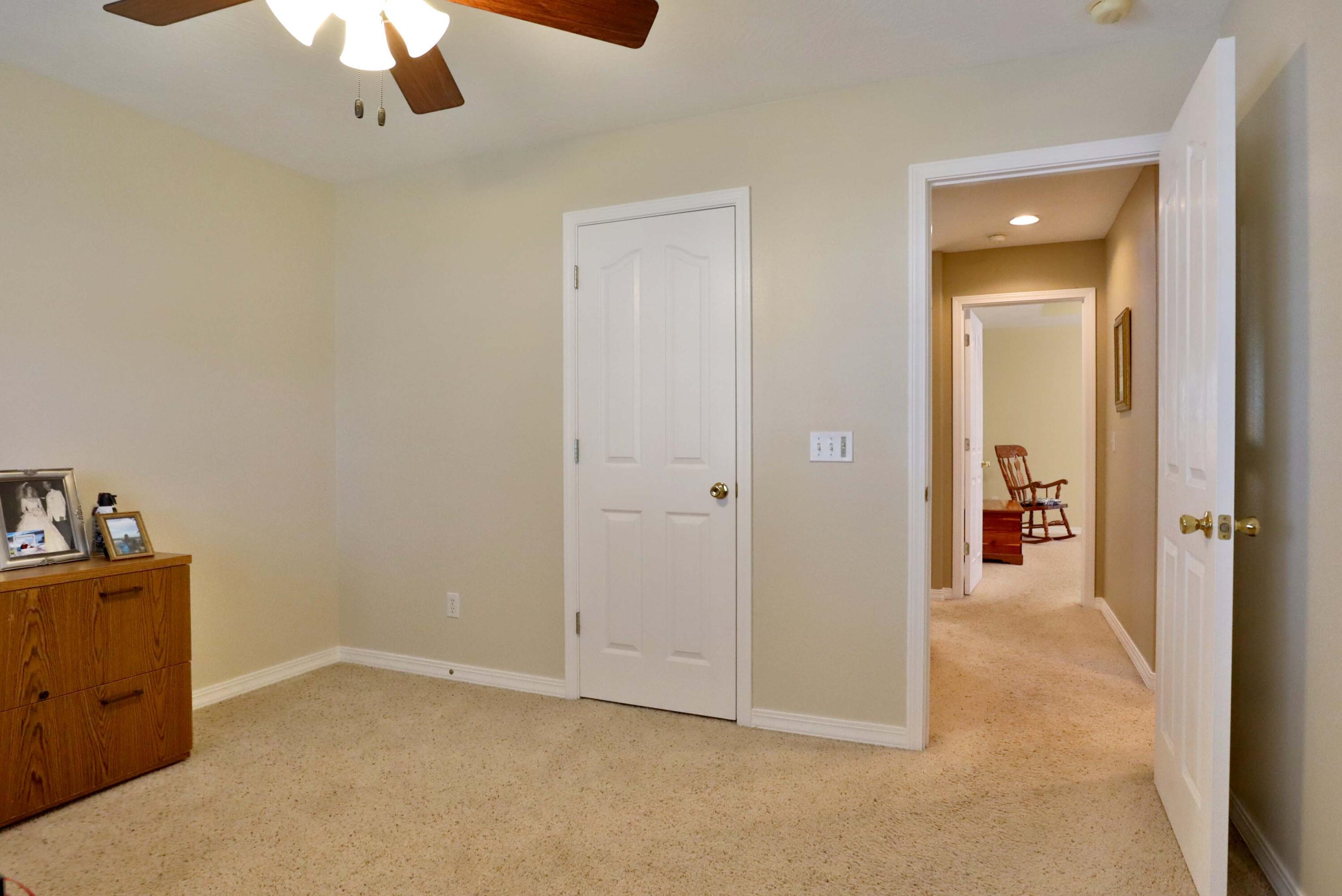 Photo 38 - Residential for sale – 3741 N Oak Point Avenue  Springfield, MO