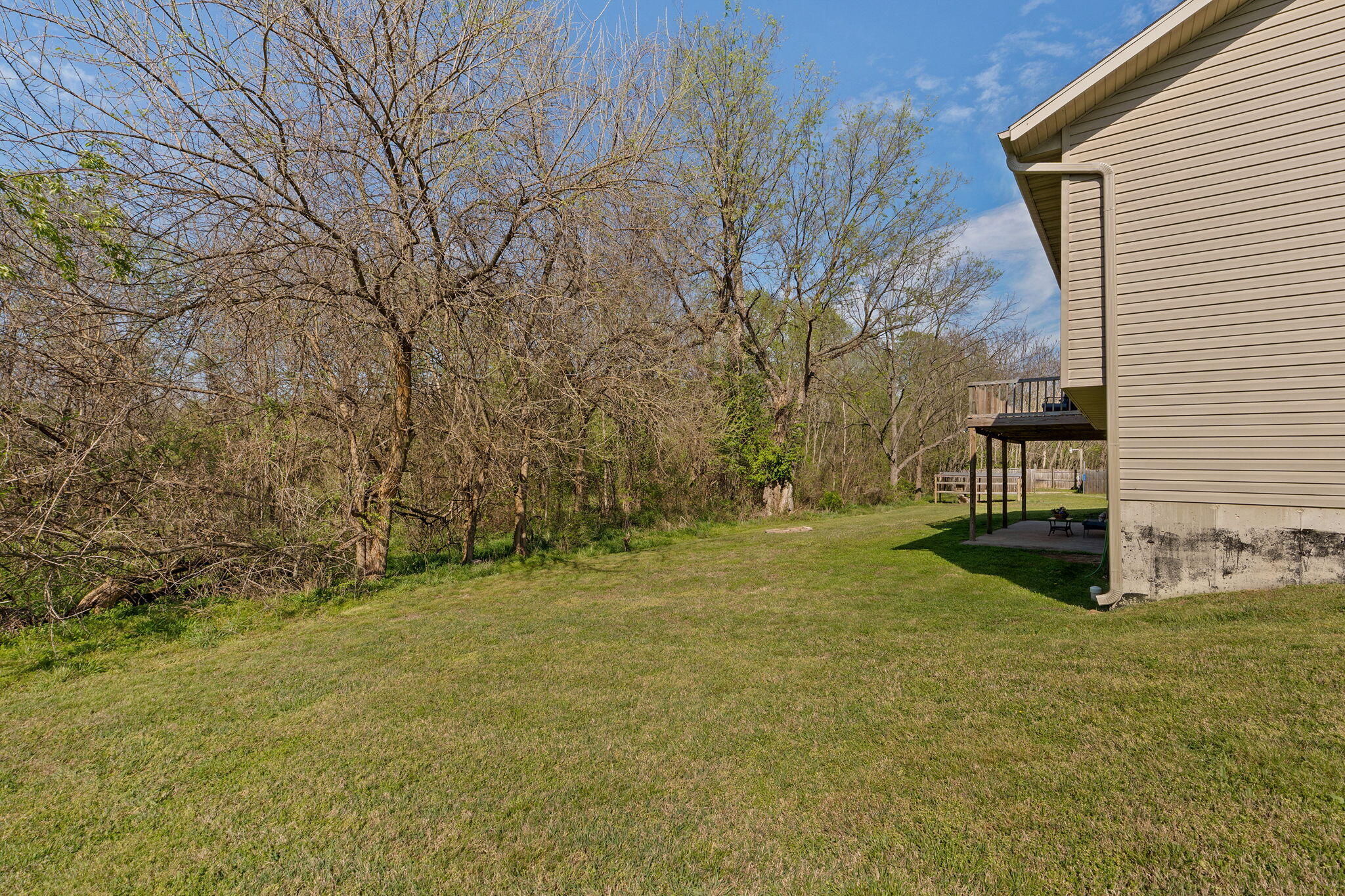 Photo 5 - Residential for sale – 1865 N College Circle  Morrisville, MO