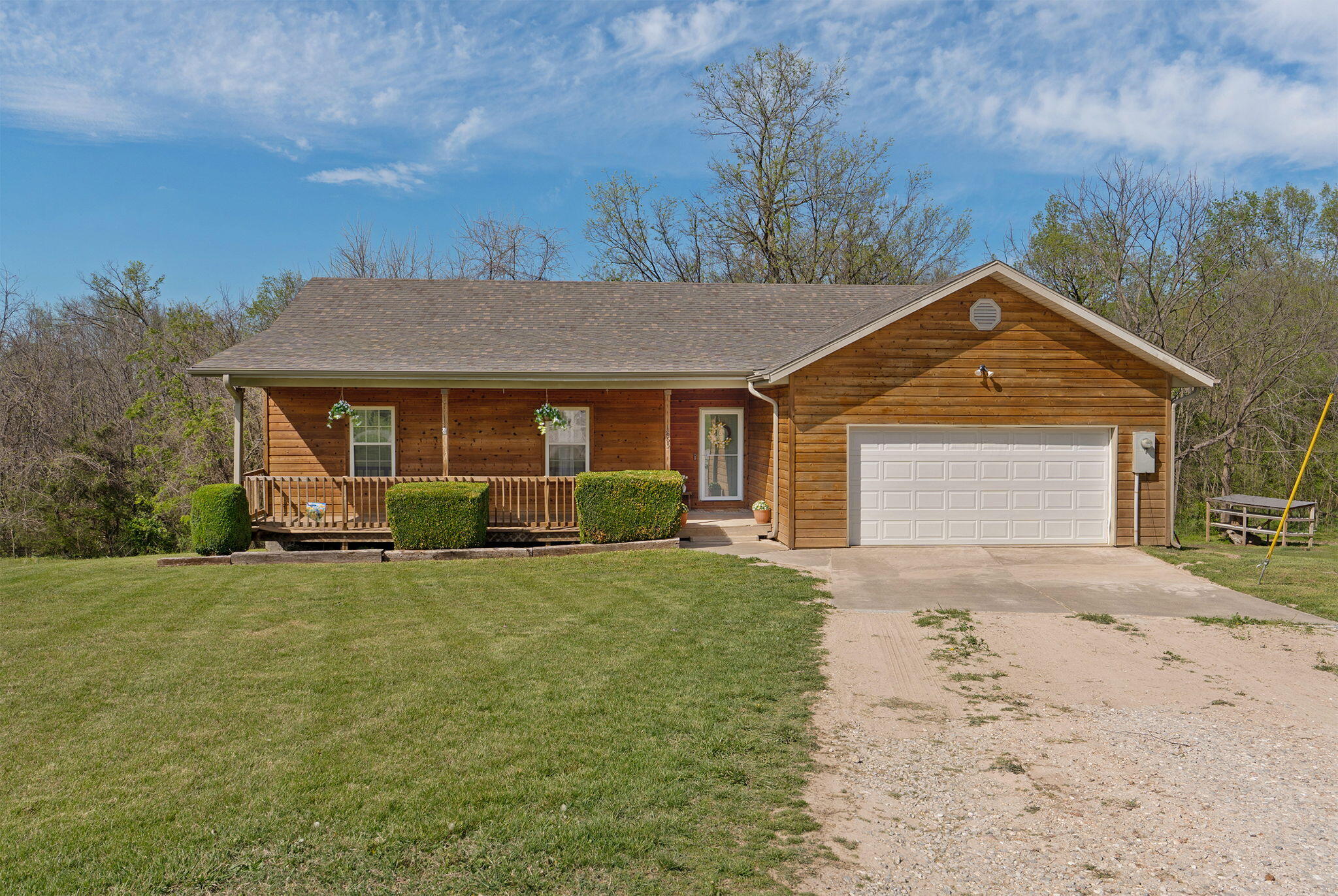 Photo 2 - Residential for sale – 1865 N College Circle  Morrisville, MO