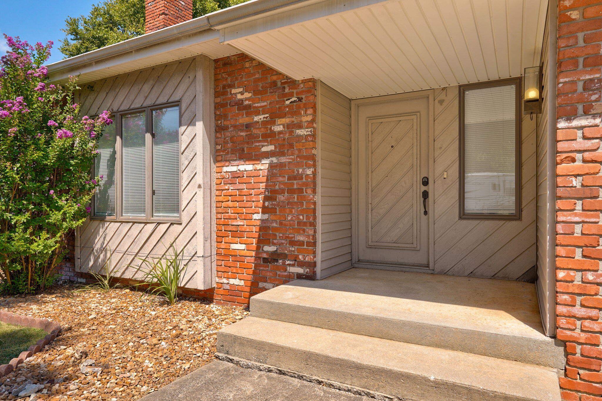 Photo 3 - Residential for sale – 2771 W Westview Street  Springfield, MO