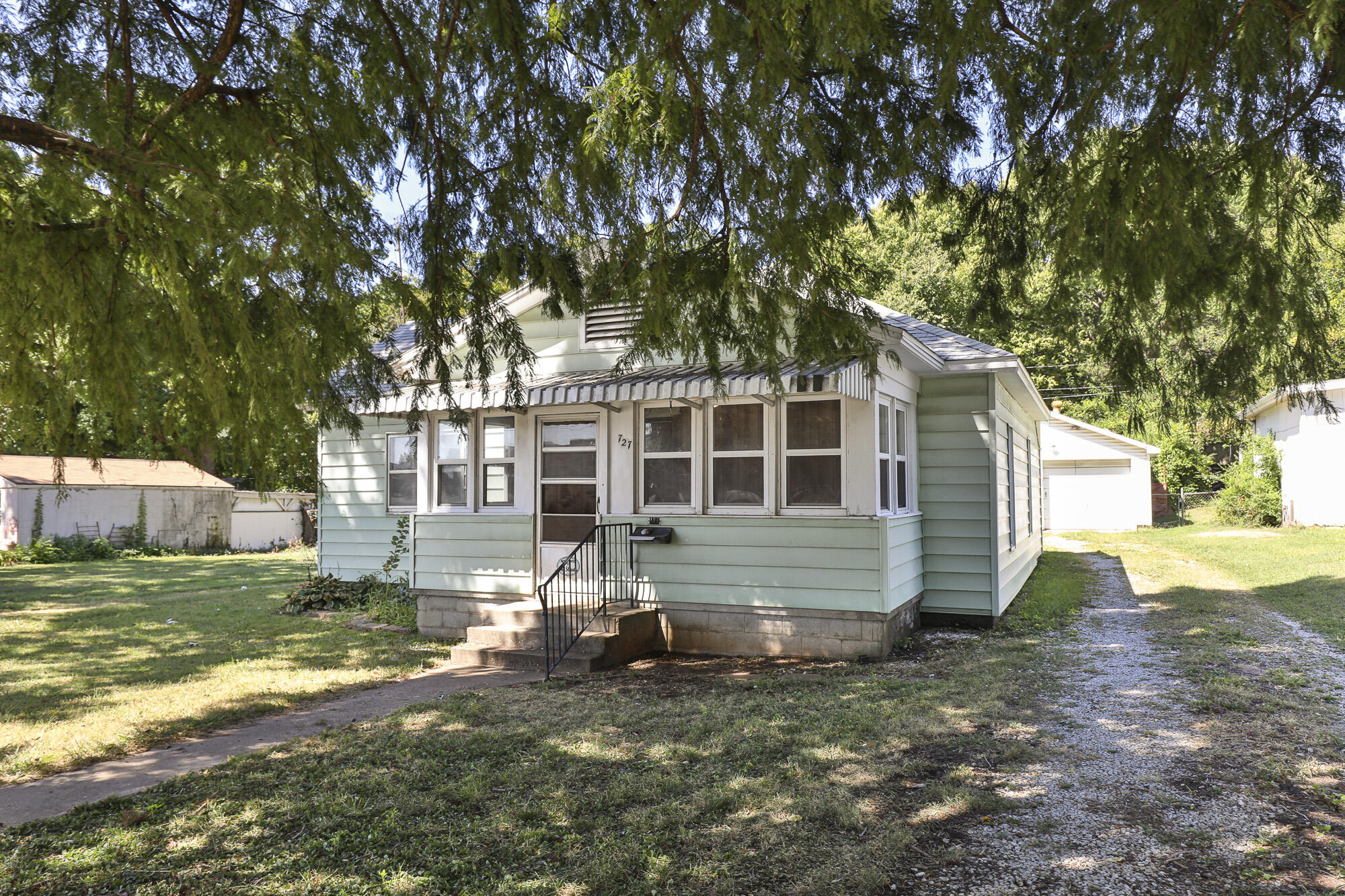 Photo 3 - Residential for sale – 727 N Fremont Avenue  Springfield, MO