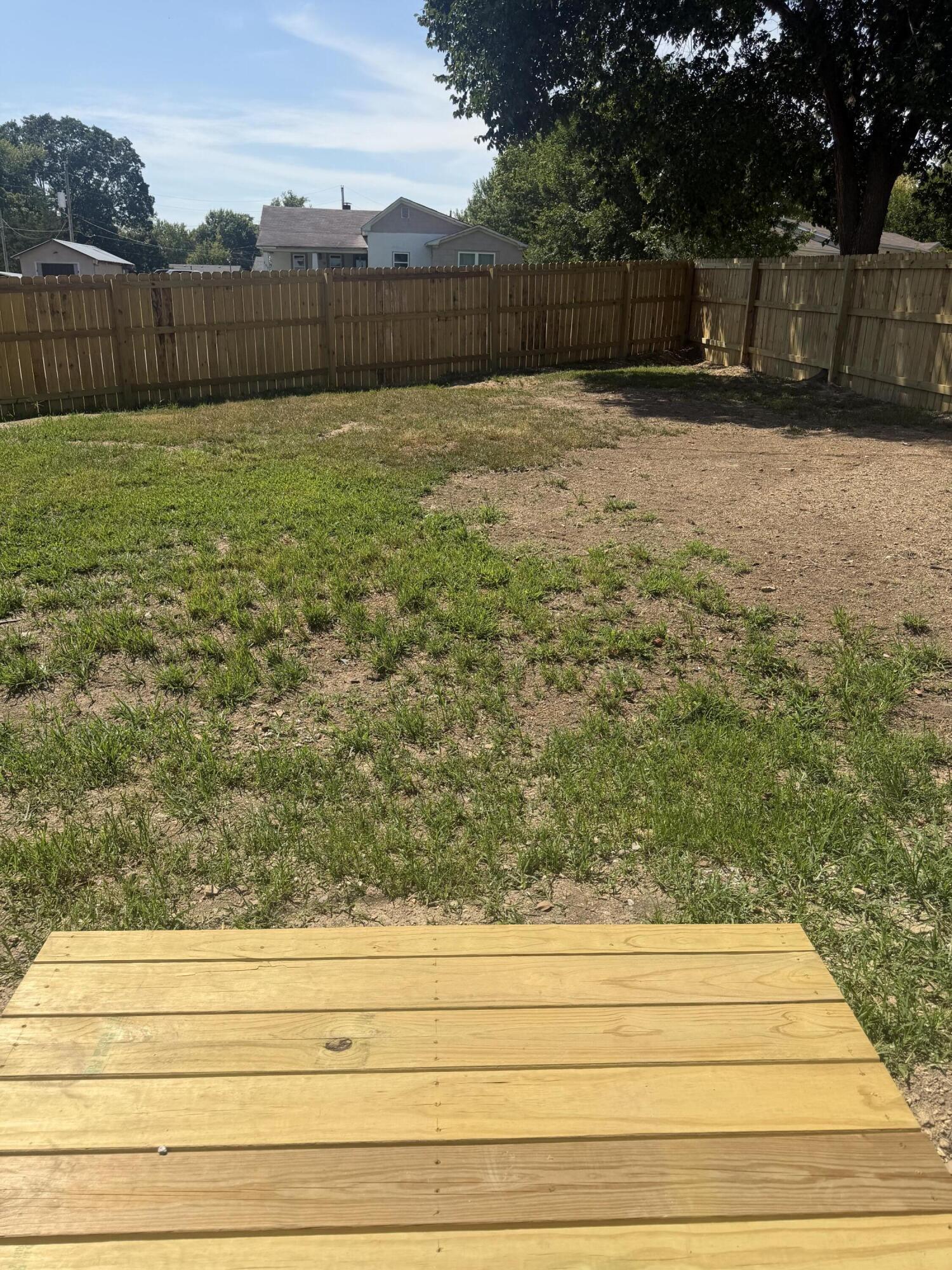 Photo 6 - Residential for sale – 401 N Phelps Avenue  Mansfield, MO