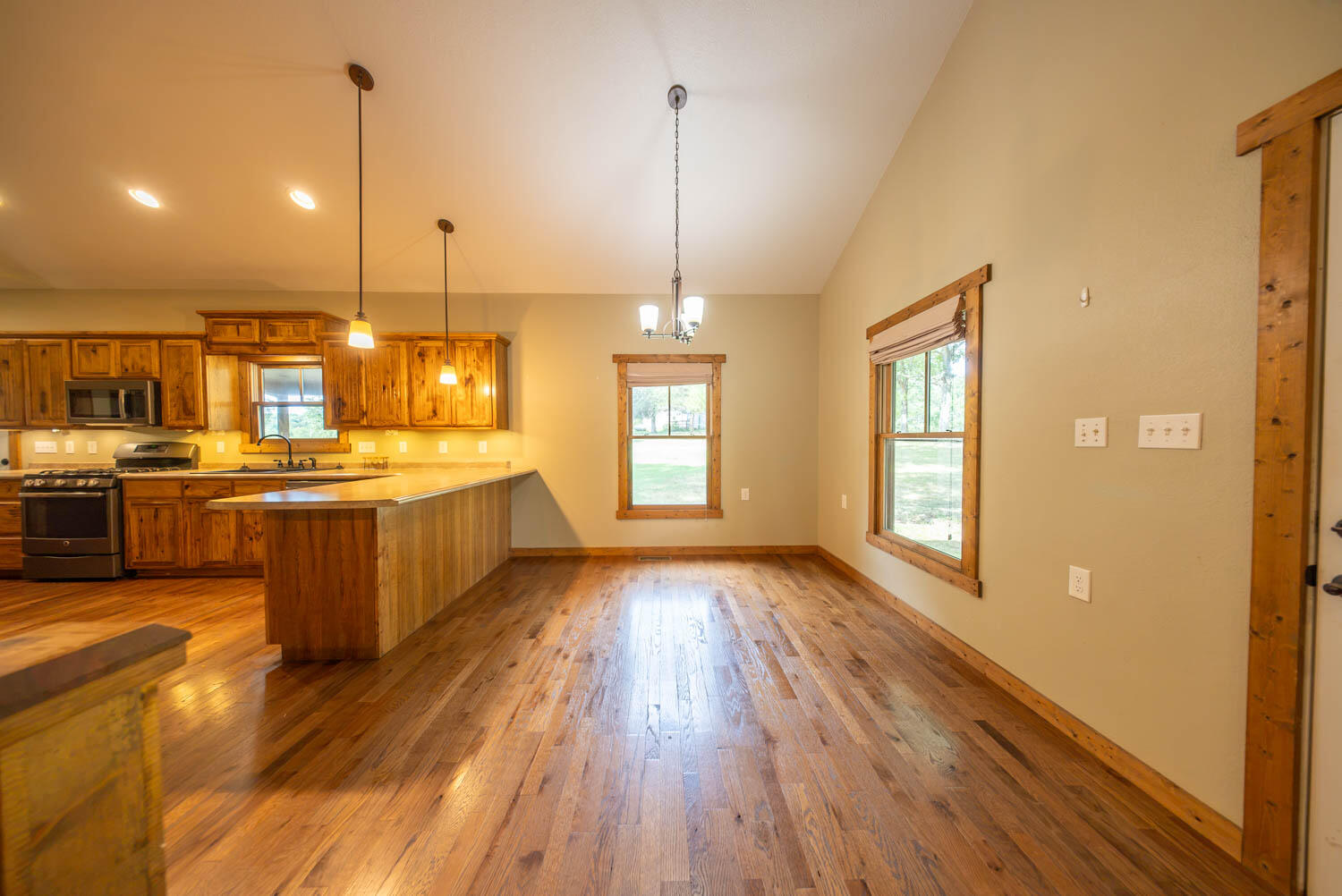 Photo 6 - Residential for sale – 84  County Road 385   Koshkonong, MO