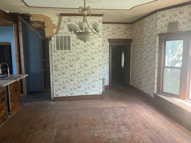 Photo 4 - Residential for sale – 111 W Walnut Street  Columbus, KS