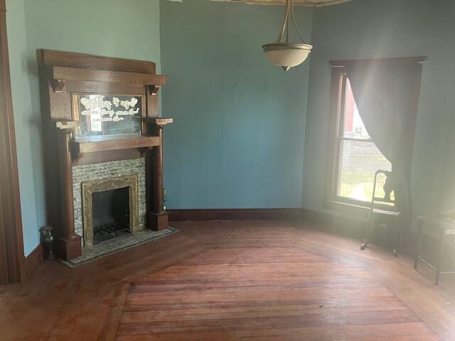 Photo 3 - Residential for sale – 111 W Walnut Street  Columbus, KS