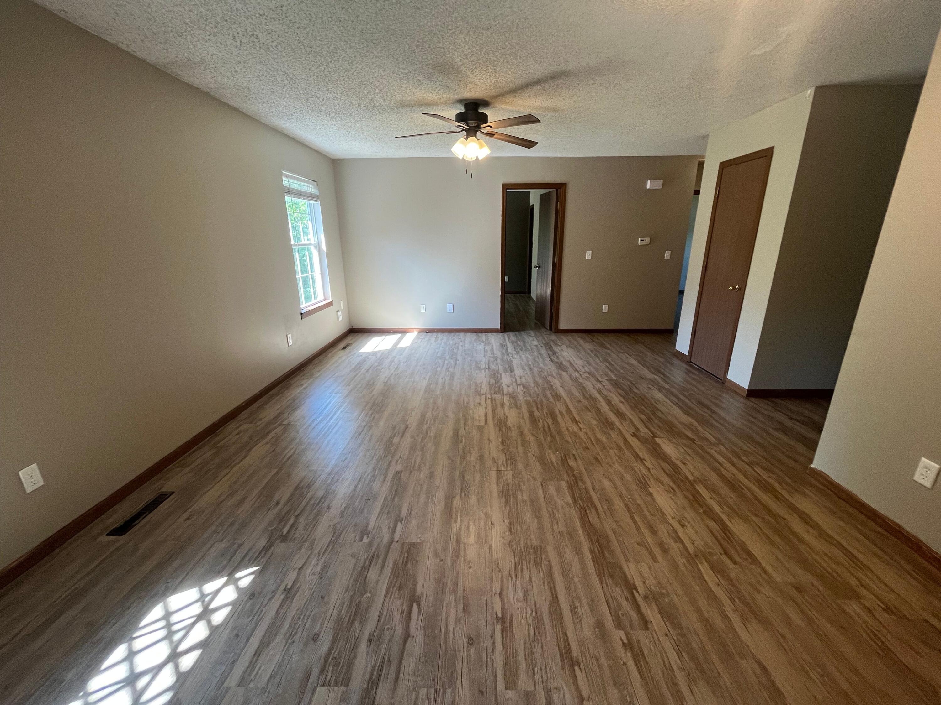 Photo 3 - Residential for sale – 1045 N Dickerson Avenue  Springfield, MO
