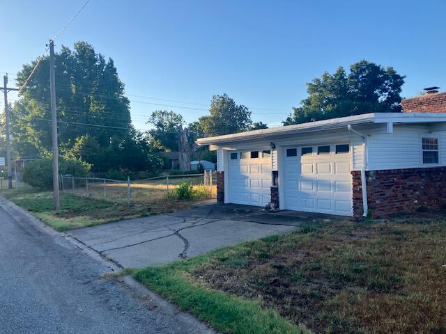 Photo 2 - Residential for sale – 2701  New Hampshire Avenue  Joplin, MO