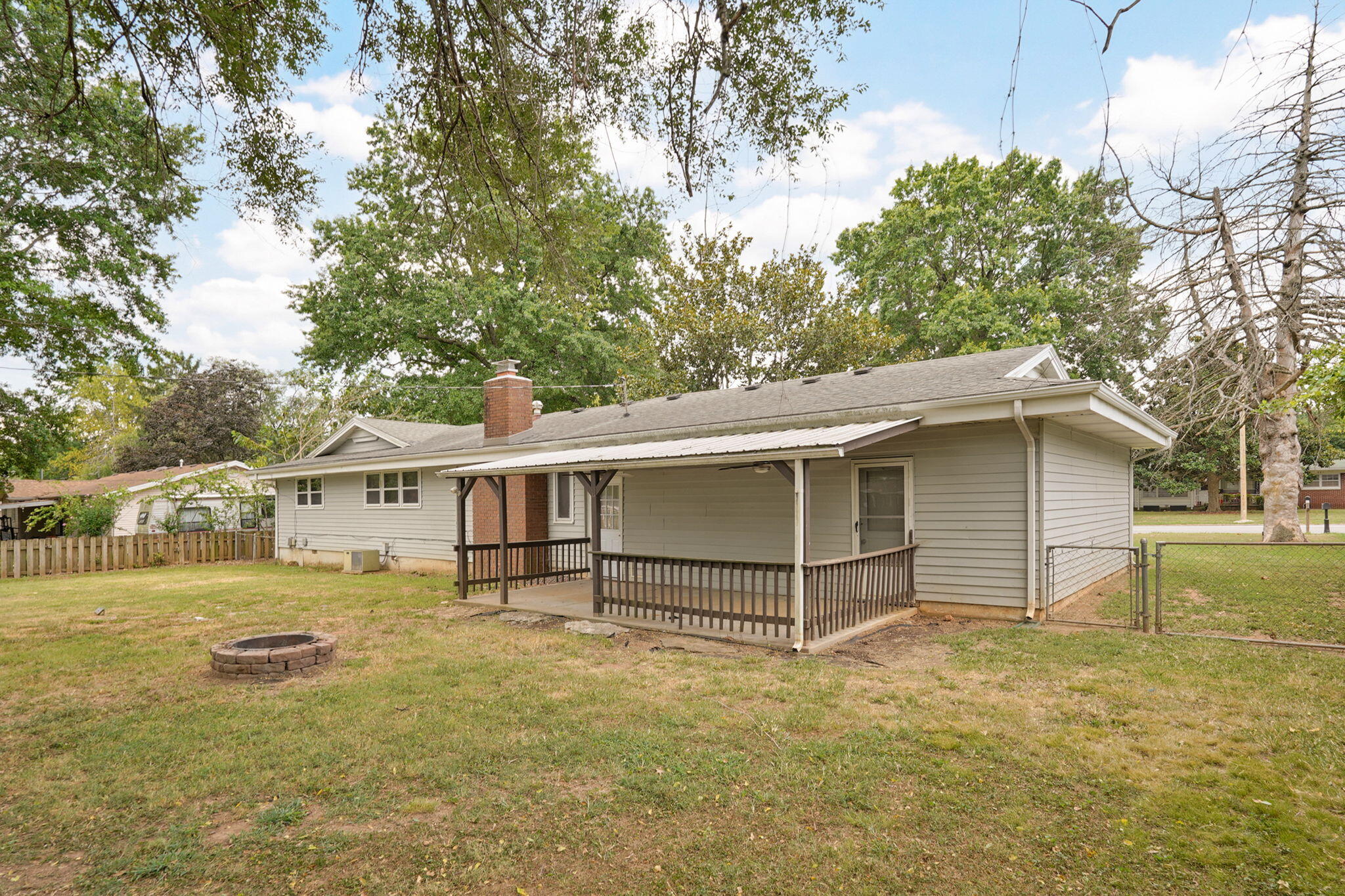 Photo 25 - Residential for sale – 677 W Westview Street  Springfield, MO