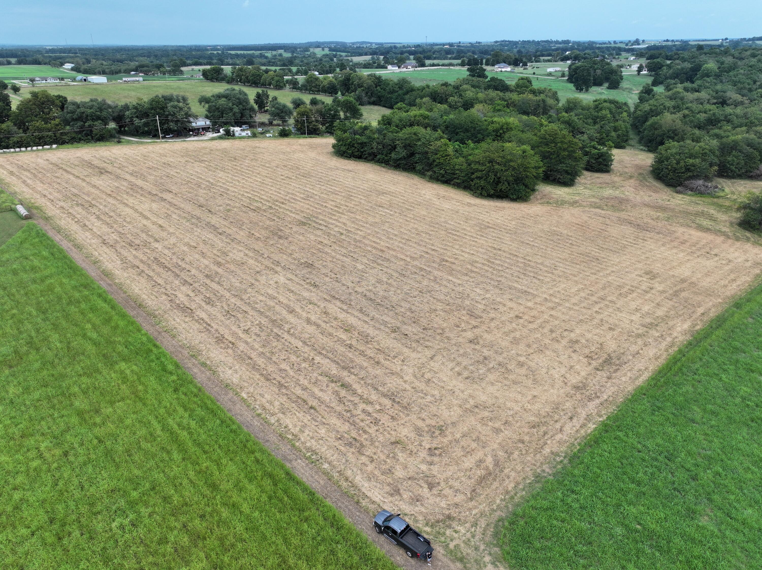 Land for sale – 000 S 140th Road  Morrisville, MO