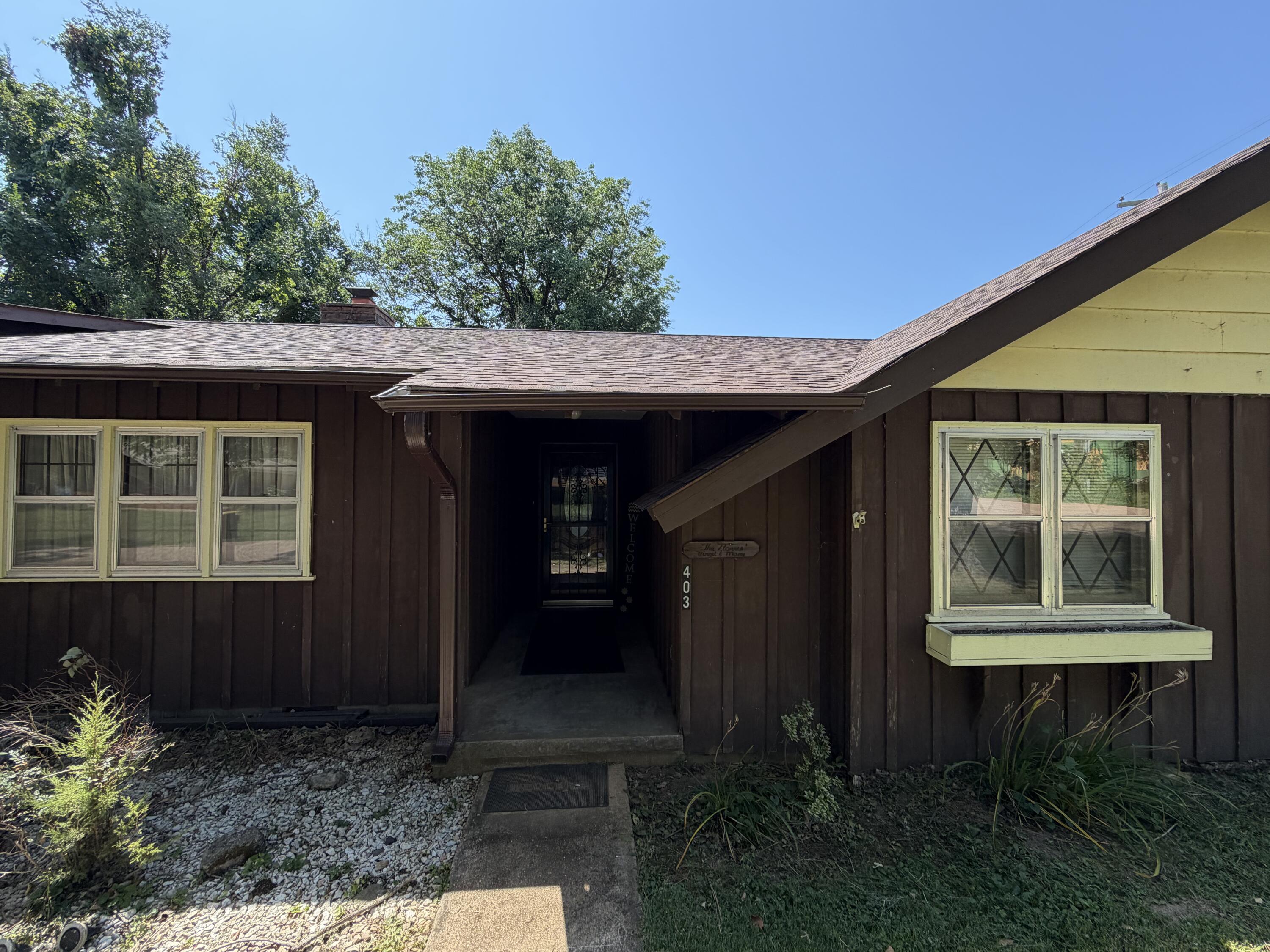 Photo 2 - Residential for sale – 403  Luin Street  Van Buren, MO