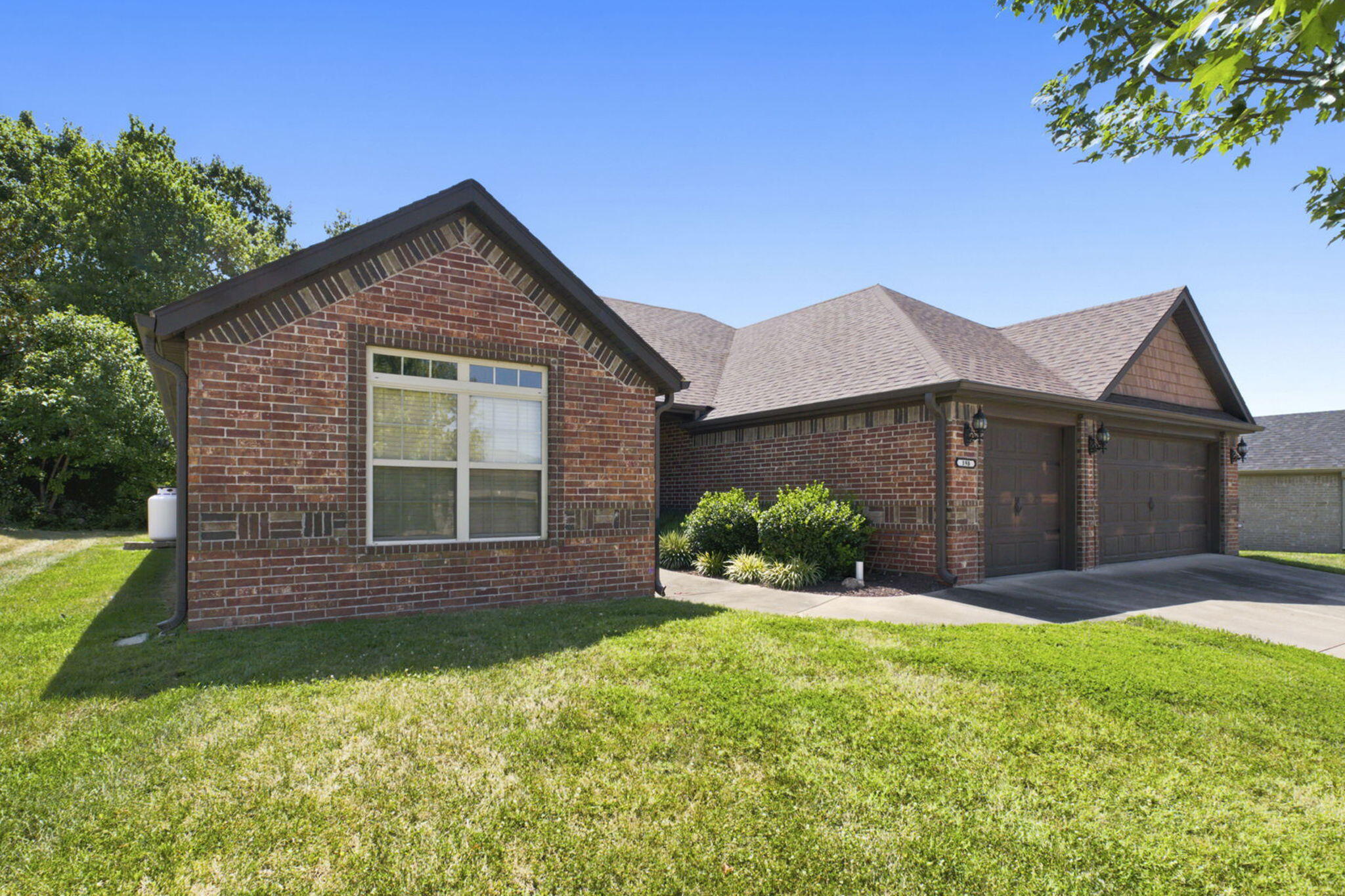 Photo 3 - Residential for sale – 198  Stoney Pointe Drive  Hollister, MO