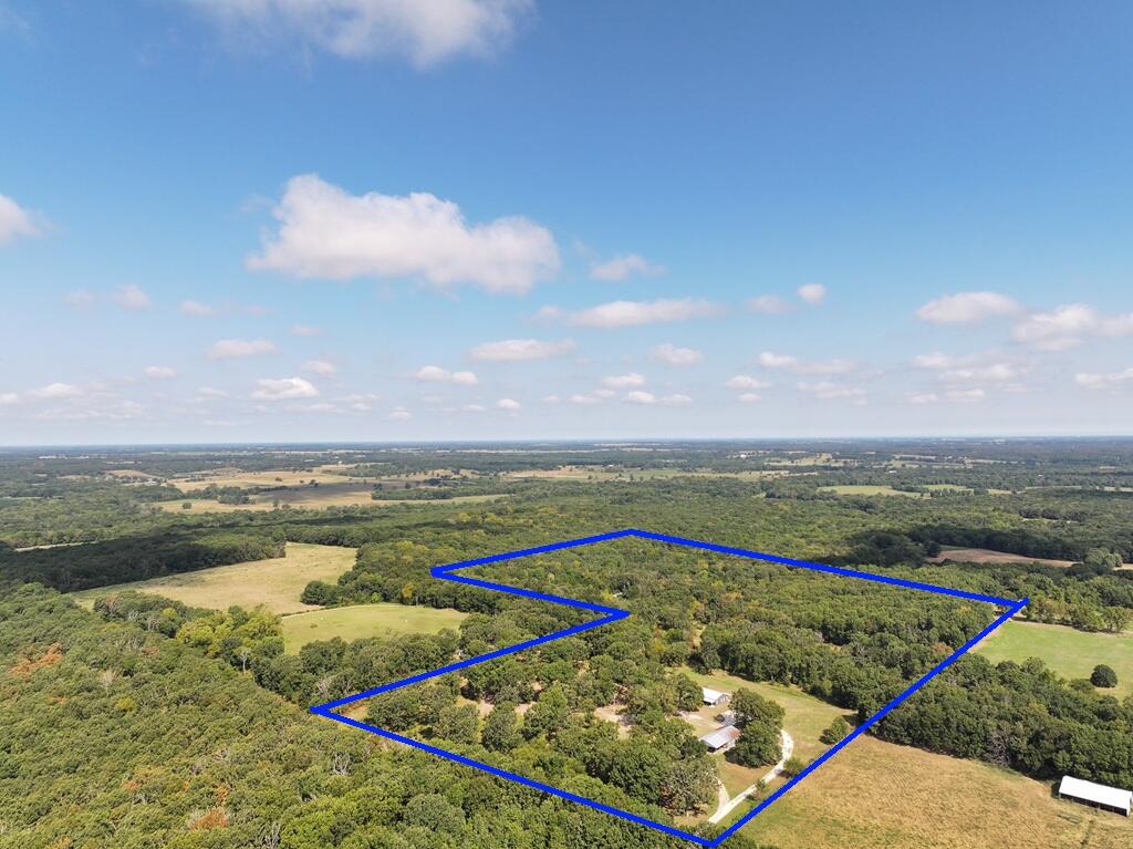 Residential for sale – 4015 E 1500 Road  Jerico Springs, MO