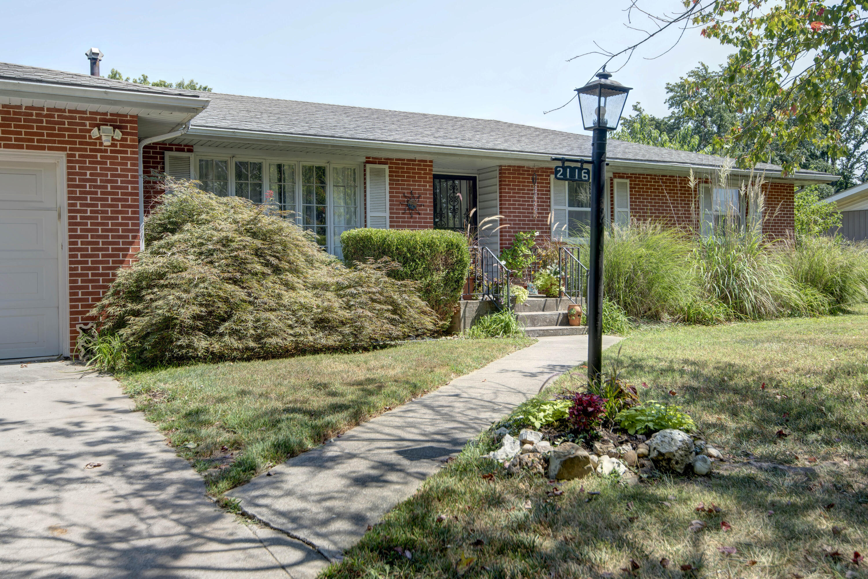 Photo 3 - Residential for sale – 2116 S Linden Avenue  Springfield, MO