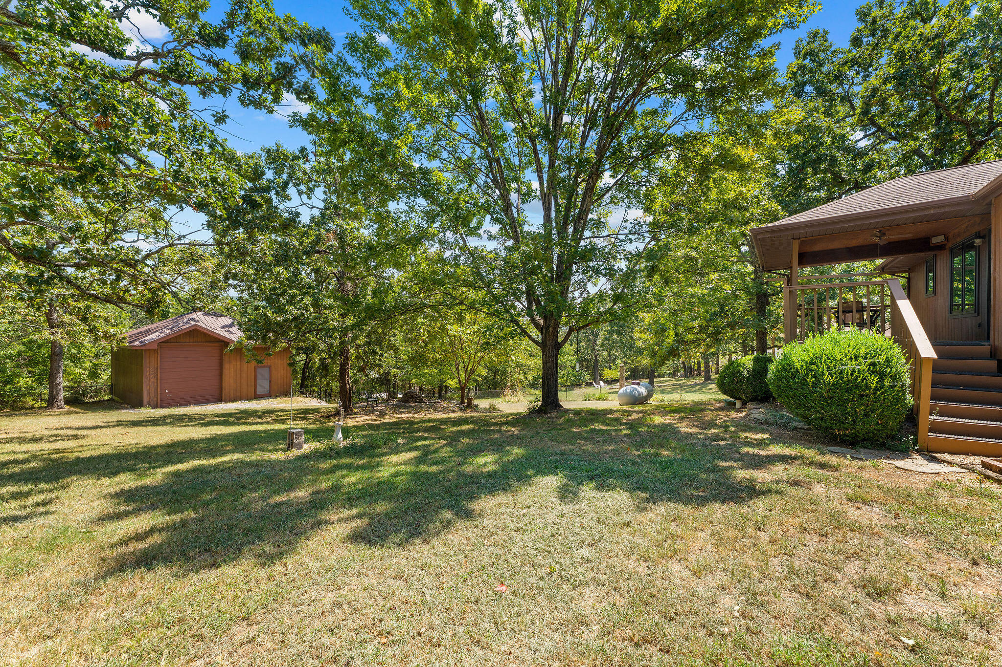 Photo 5 - Residential for sale – 107  Oak Drive  Kimberling City, MO