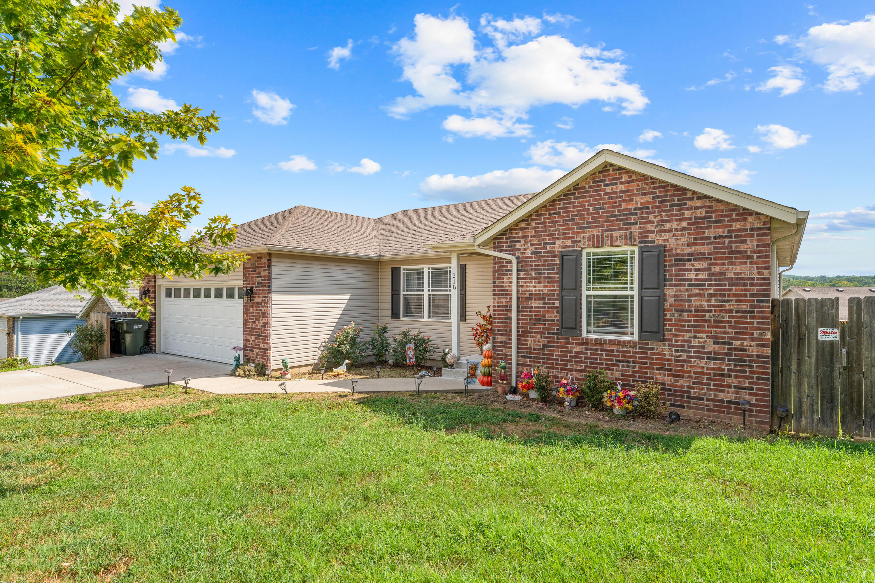 Photo 3 - Residential for sale – 218  Windridge Street  Branson, MO