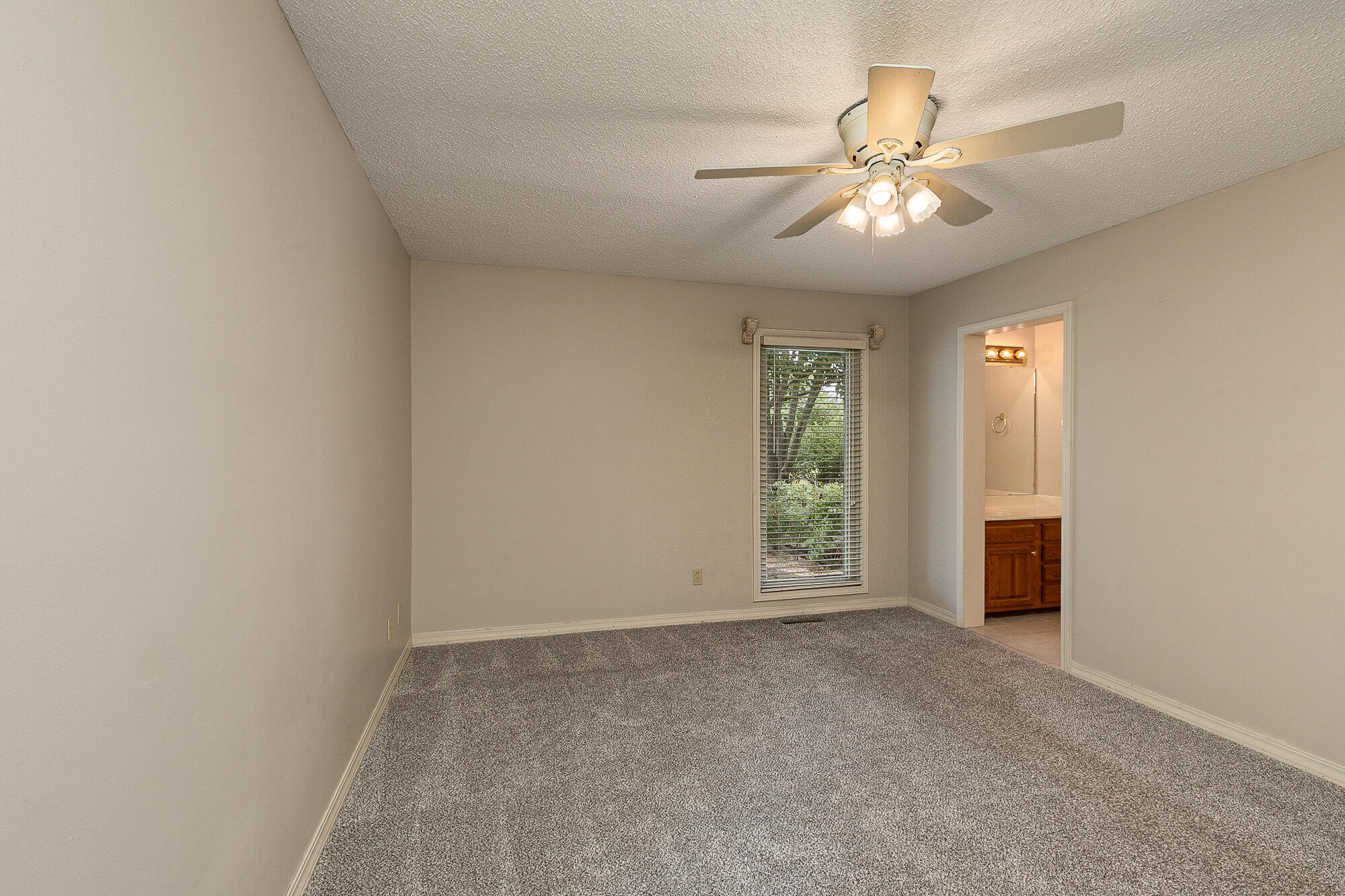 Photo 19 - Residential for sale – 4035 S Parkcrest Avenue  Springfield, MO
