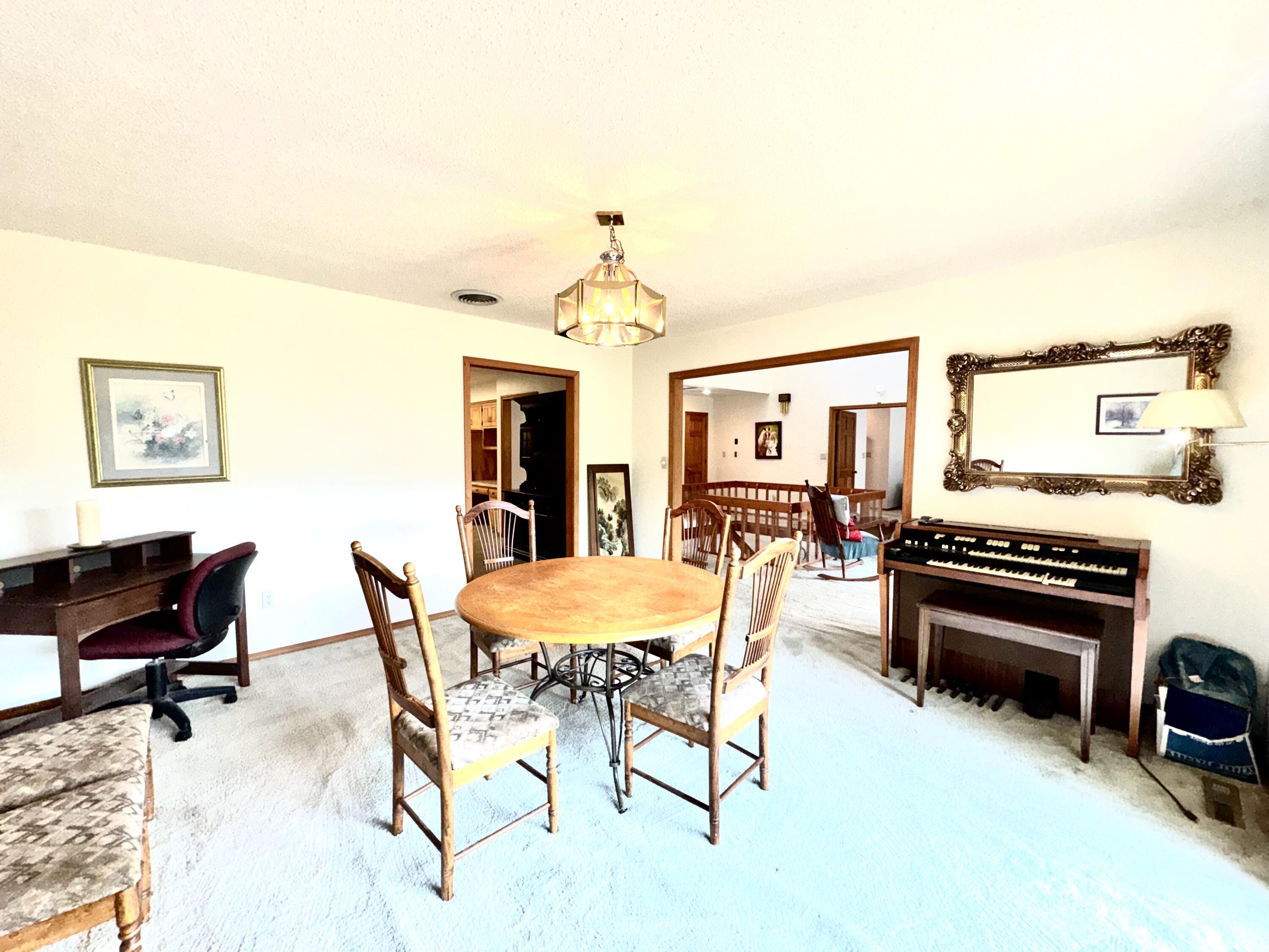 Photo 8 - Residential for sale – 213  Wells Street  Greenfield, MO