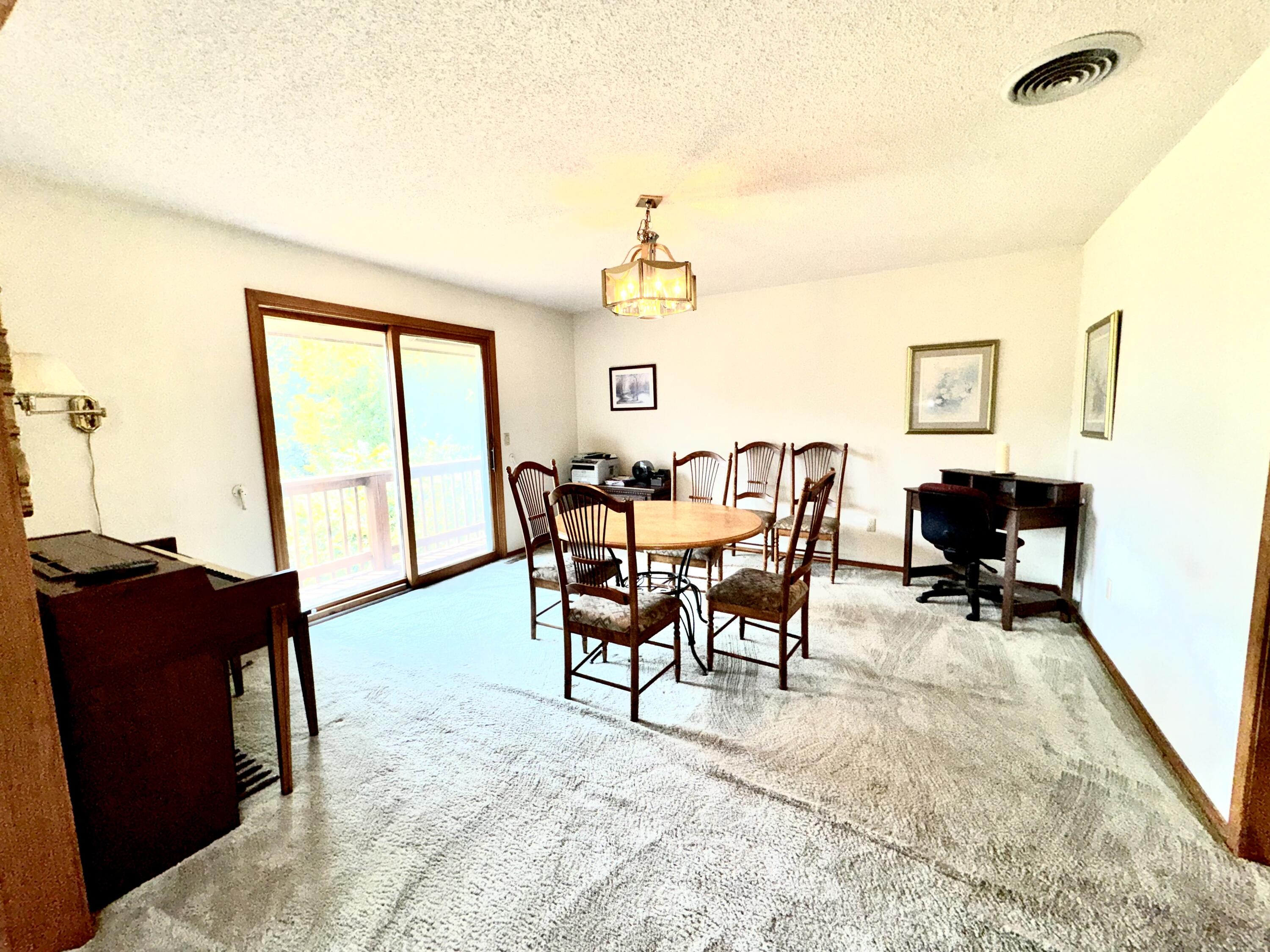 Photo 7 - Residential for sale – 213  Wells Street  Greenfield, MO