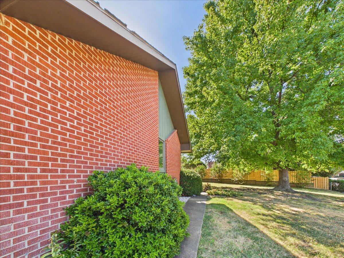 Photo 14 - Residential for sale – 2227  Carolina Avenue  Joplin, MO