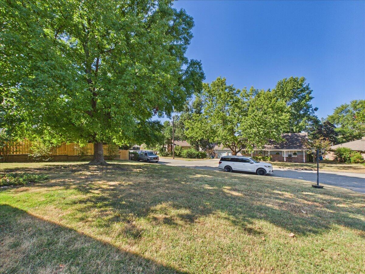 Photo 15 - Residential for sale – 2227  Carolina Avenue  Joplin, MO