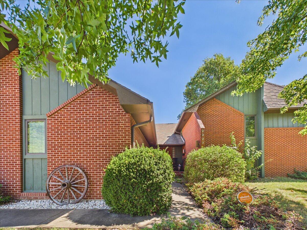 Photo 6 - Residential for sale – 2227  Carolina Avenue  Joplin, MO