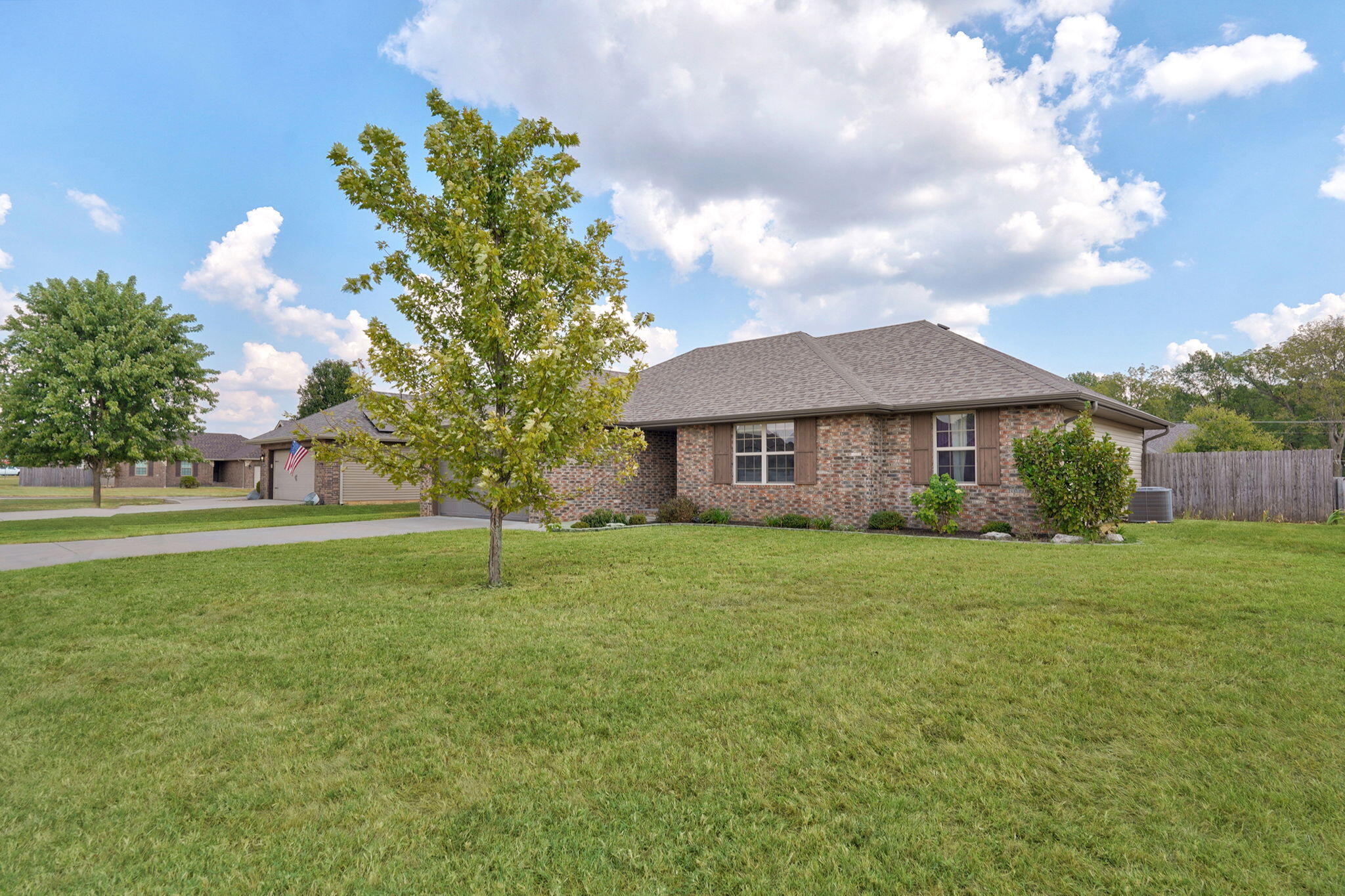 Photo 5 - Residential for sale – 1260 S Venice Avenue  Republic, MO