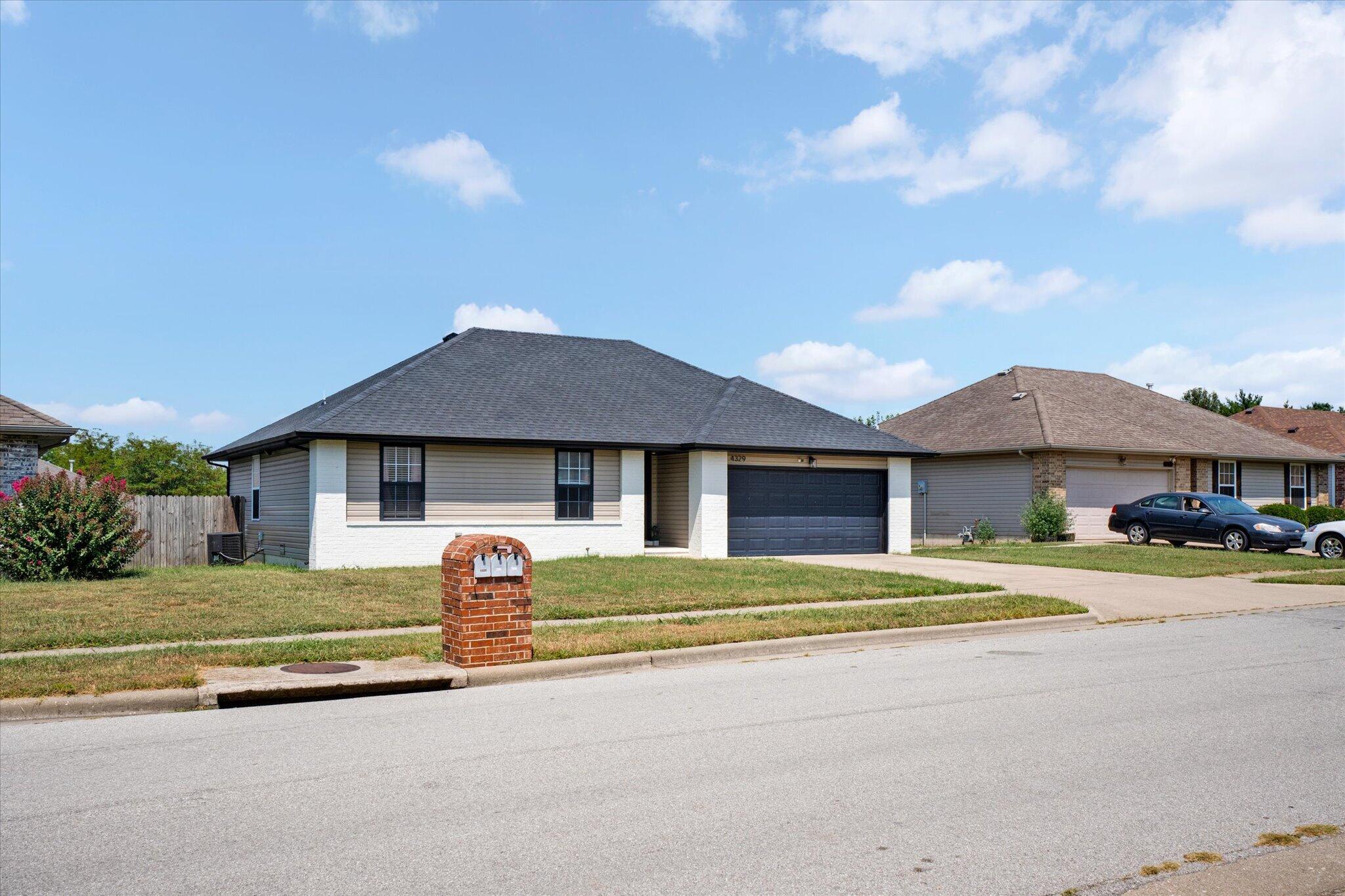 Photo 5 - Residential for sale – 4329 W La Casa Street  Springfield, MO