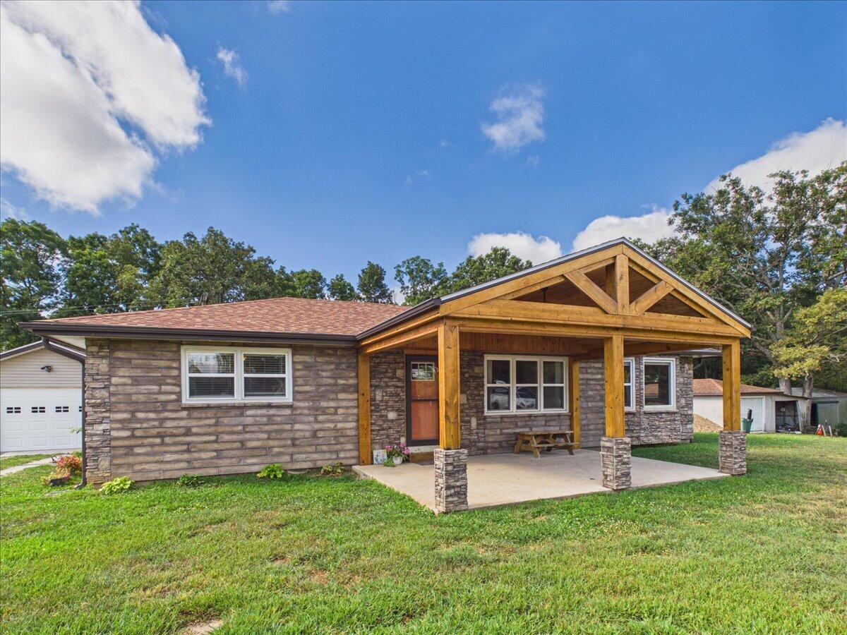 Photo 4 - Residential for sale – 4731  Sellers Ford Road  Hartville, MO