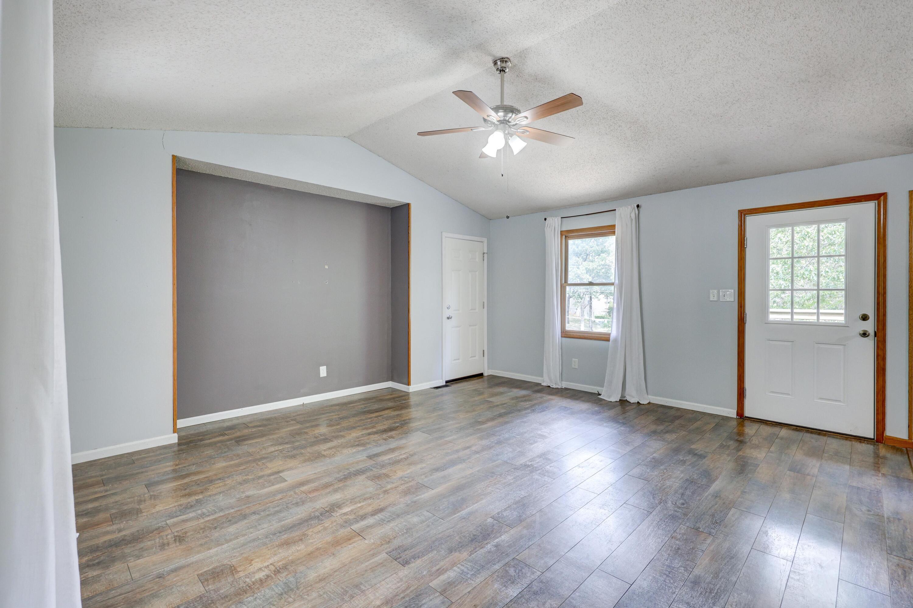 Photo 11 - Residential for sale – 1701  Hickory Hills Drive  Joplin, MO