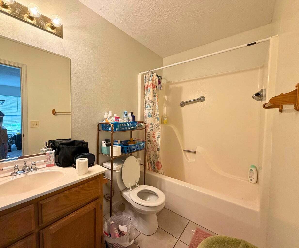 Photo 18 - Residential Income for sale – 420/2/5/7 W Bradford Street  Bolivar, MO