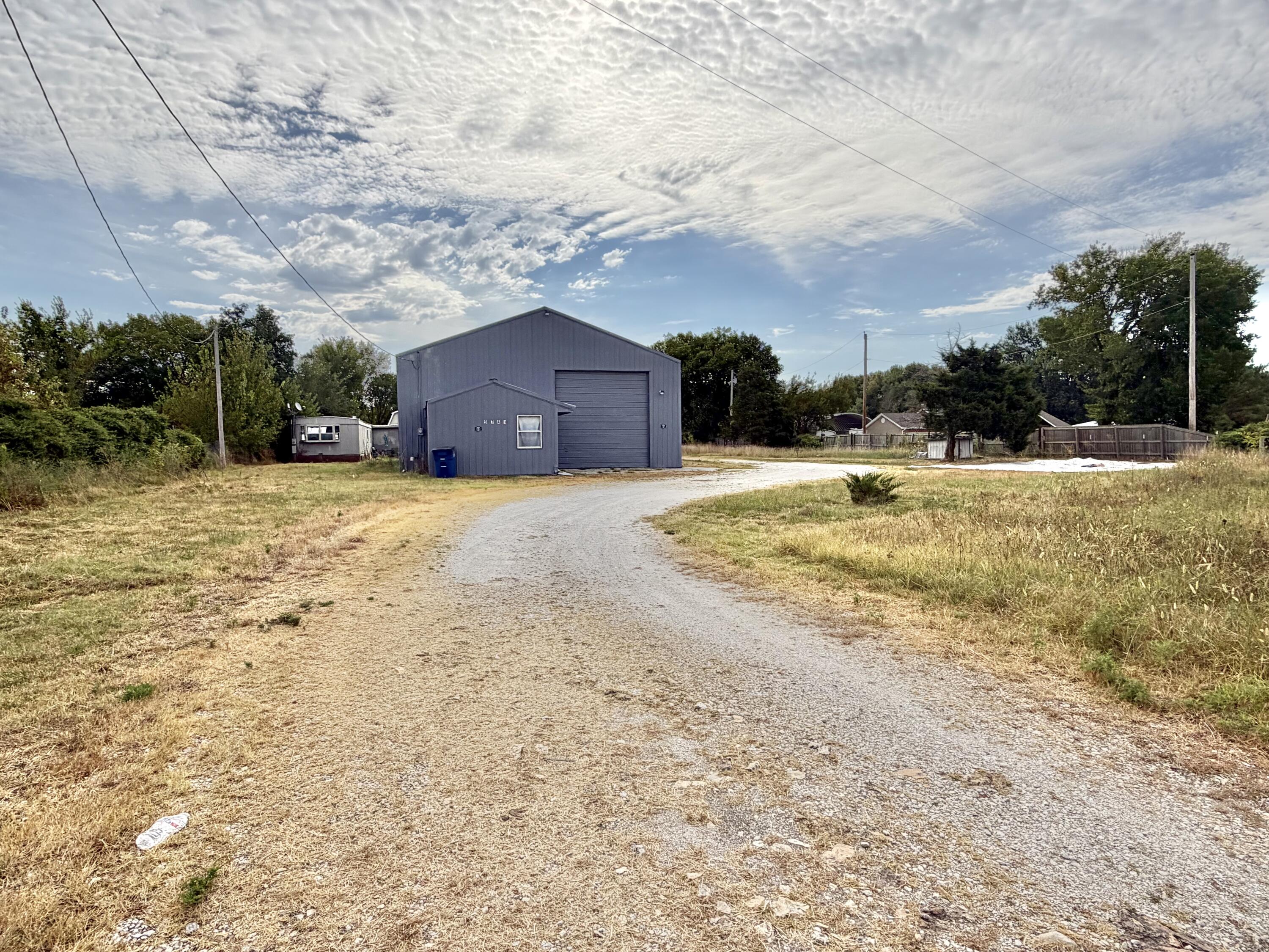 Photo 4 - Commercial Sale for sale – 9741  Gateway Drive  Neosho, MO