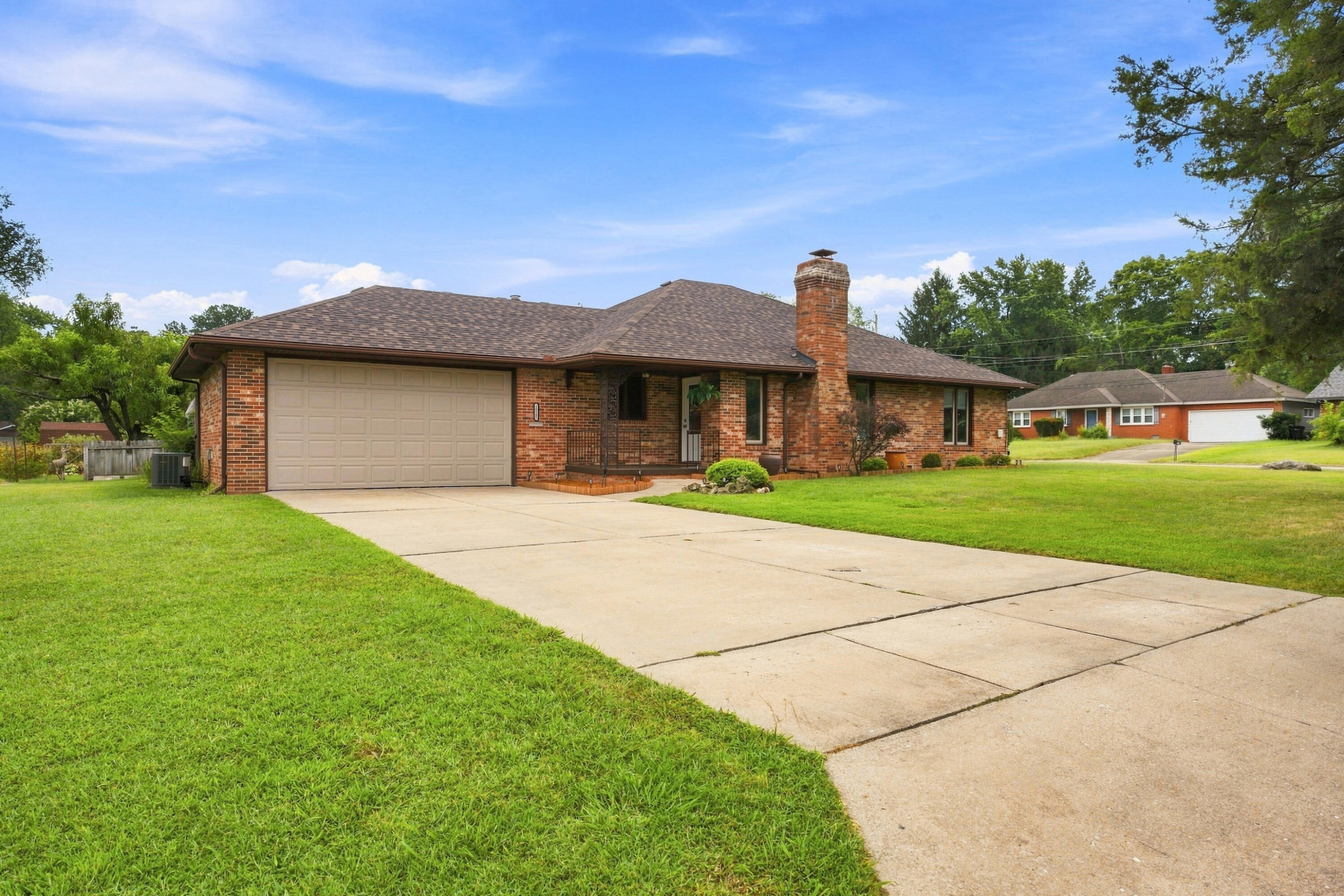 Photo 3 - Residential for sale – 1240 S Arcadia Avenue  Springfield, MO