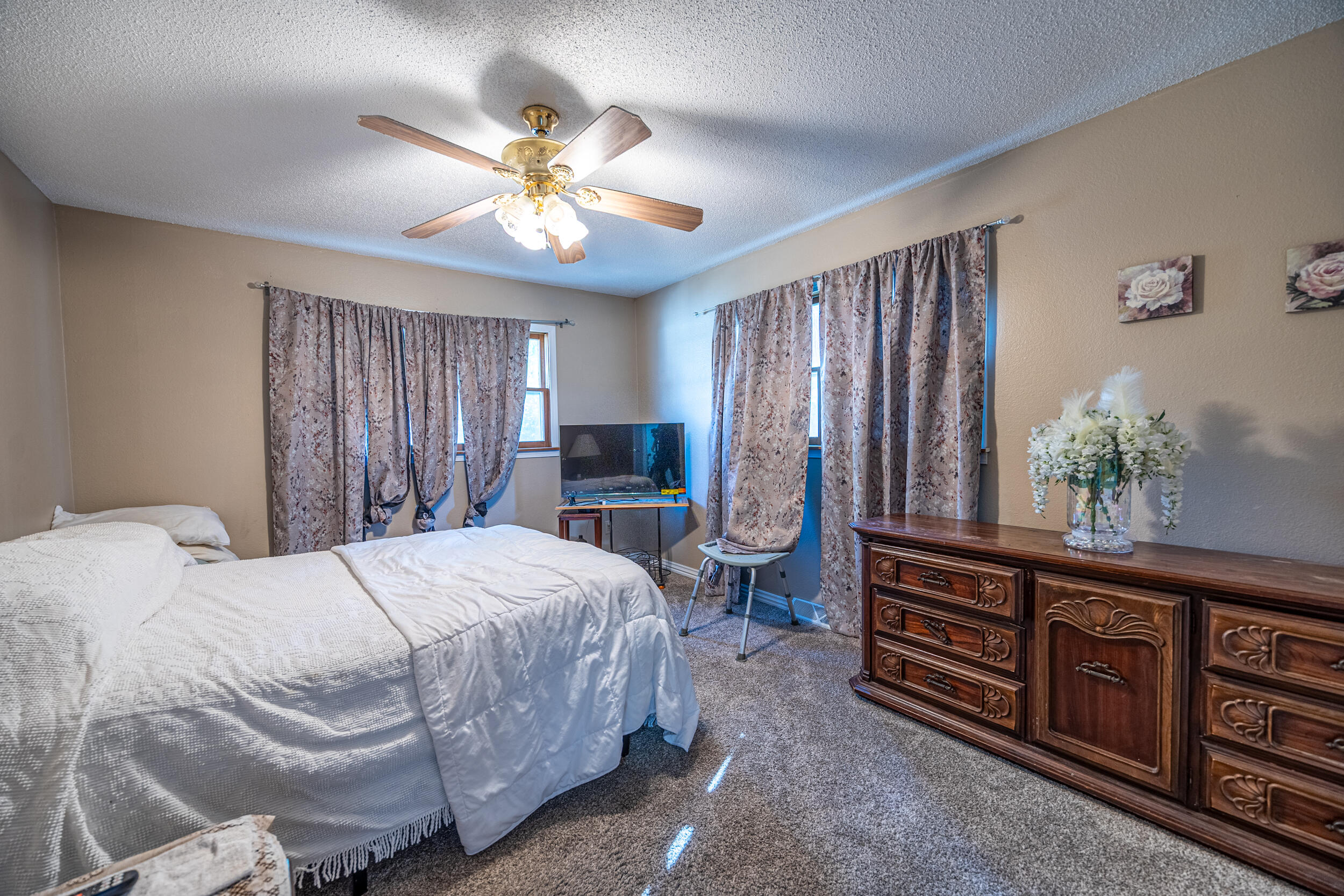 Photo 14 - Residential for sale – 108 W Hickory Street  El Dorado Springs, MO