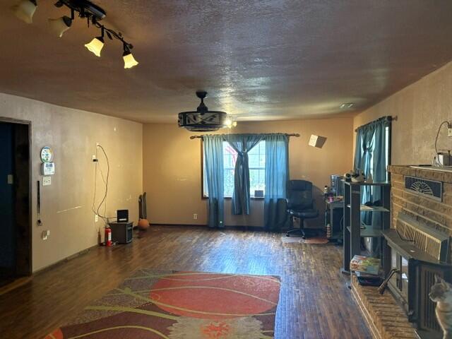 Photo 8 - Residential for sale – 126 E Pleasant Street  Aurora, MO
