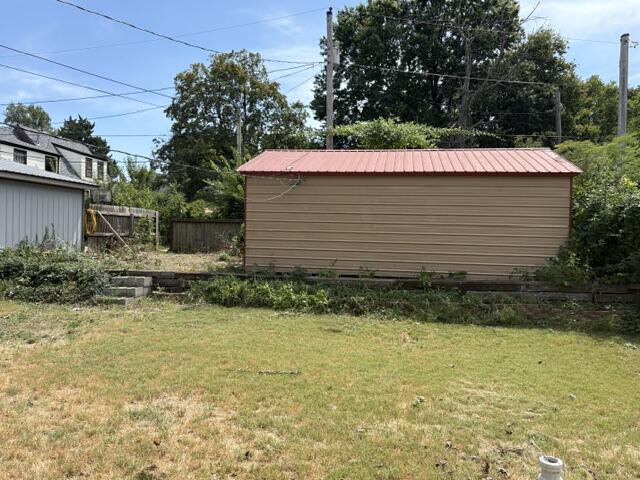 Photo 5 - Residential for sale – 126 E Pleasant Street  Aurora, MO