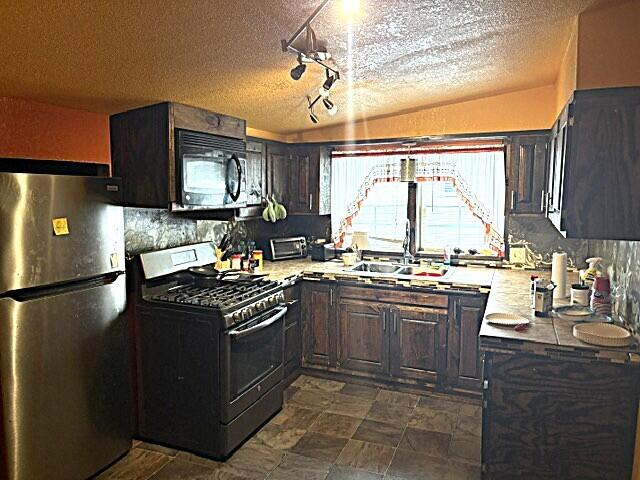 Photo 12 - Residential for sale – 126 E Pleasant Street  Aurora, MO