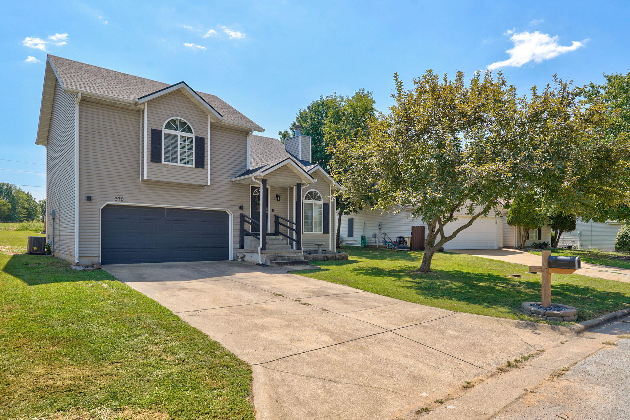 Photo 2 - Residential for sale – 970 W Birch Street  Nixa, MO