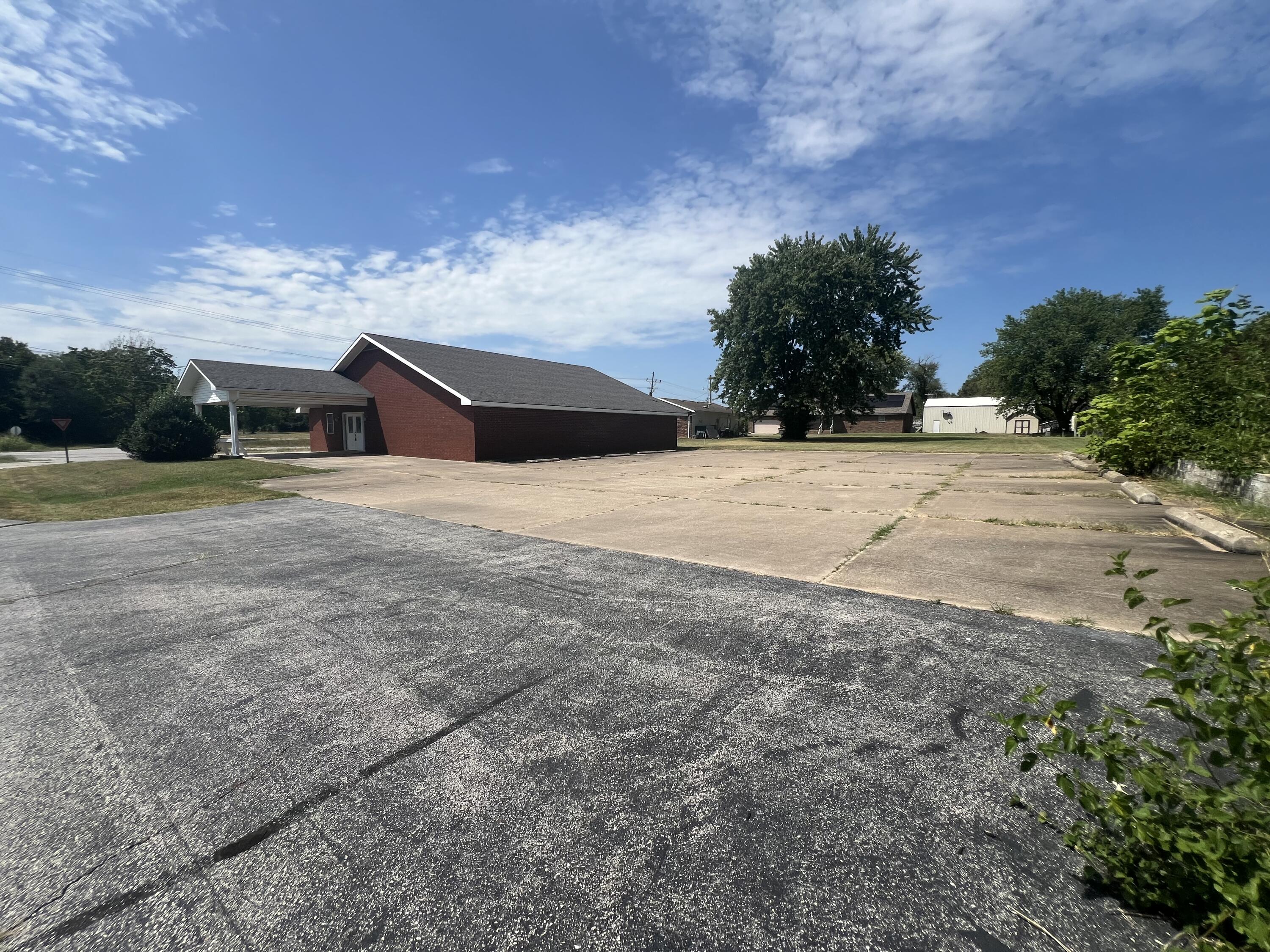 Photo 9 - Commercial Sale for sale – 130 N Roy Hill Boulevard  Goodman, MO