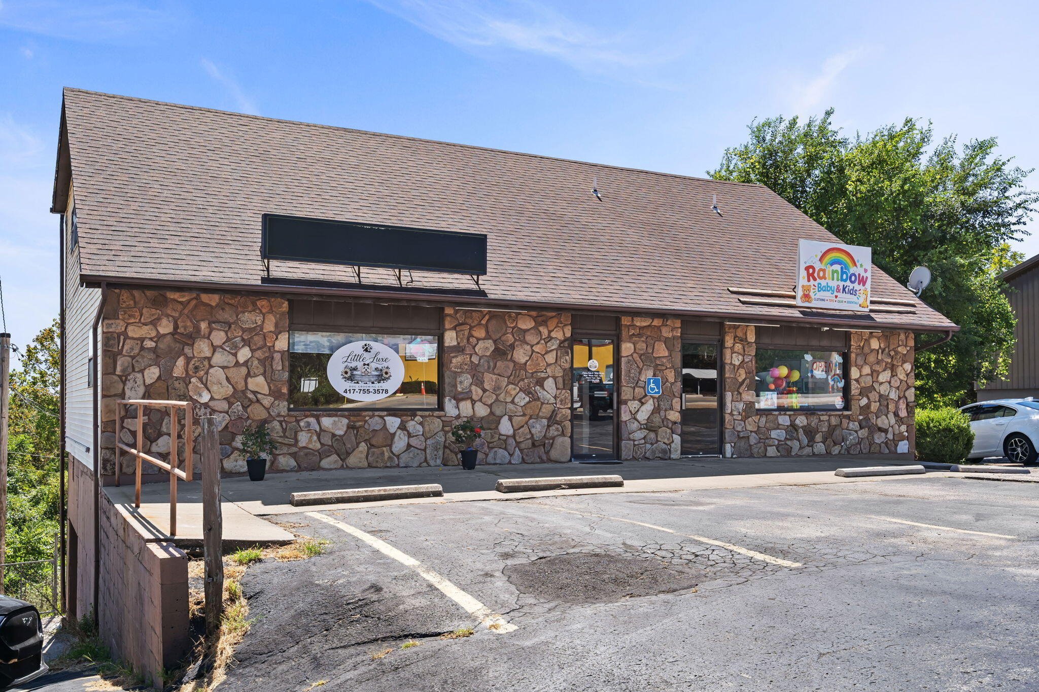 Commercial Sale for sale – 10864 E State Highway 76 Branson West, MO