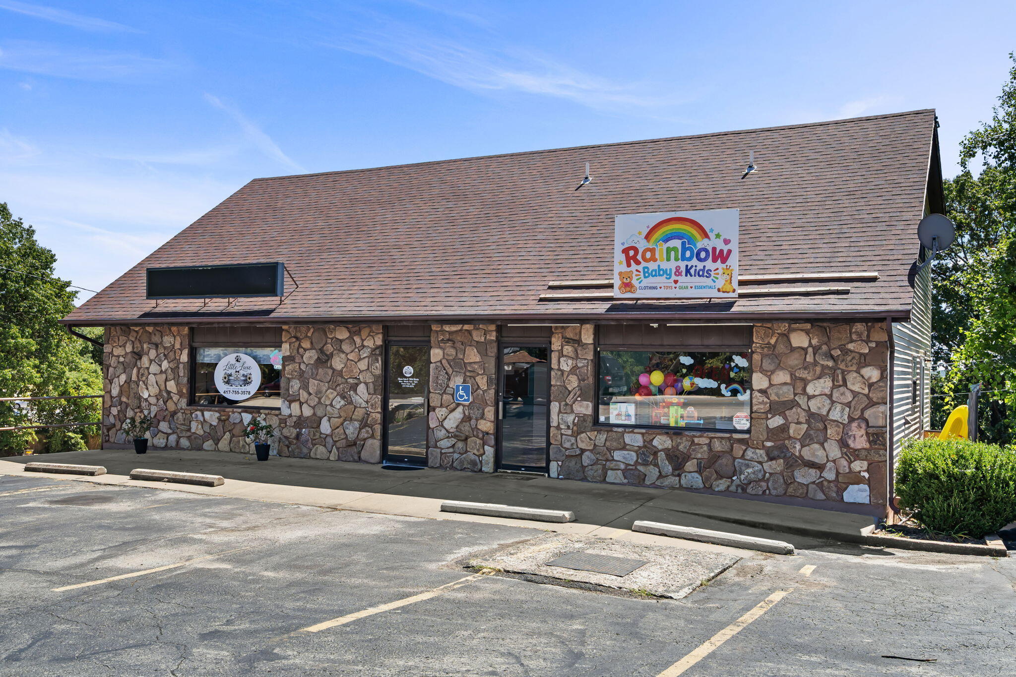 Photo 5 - Commercial Sale for sale – 10864 E State Highway 76   Branson West, MO