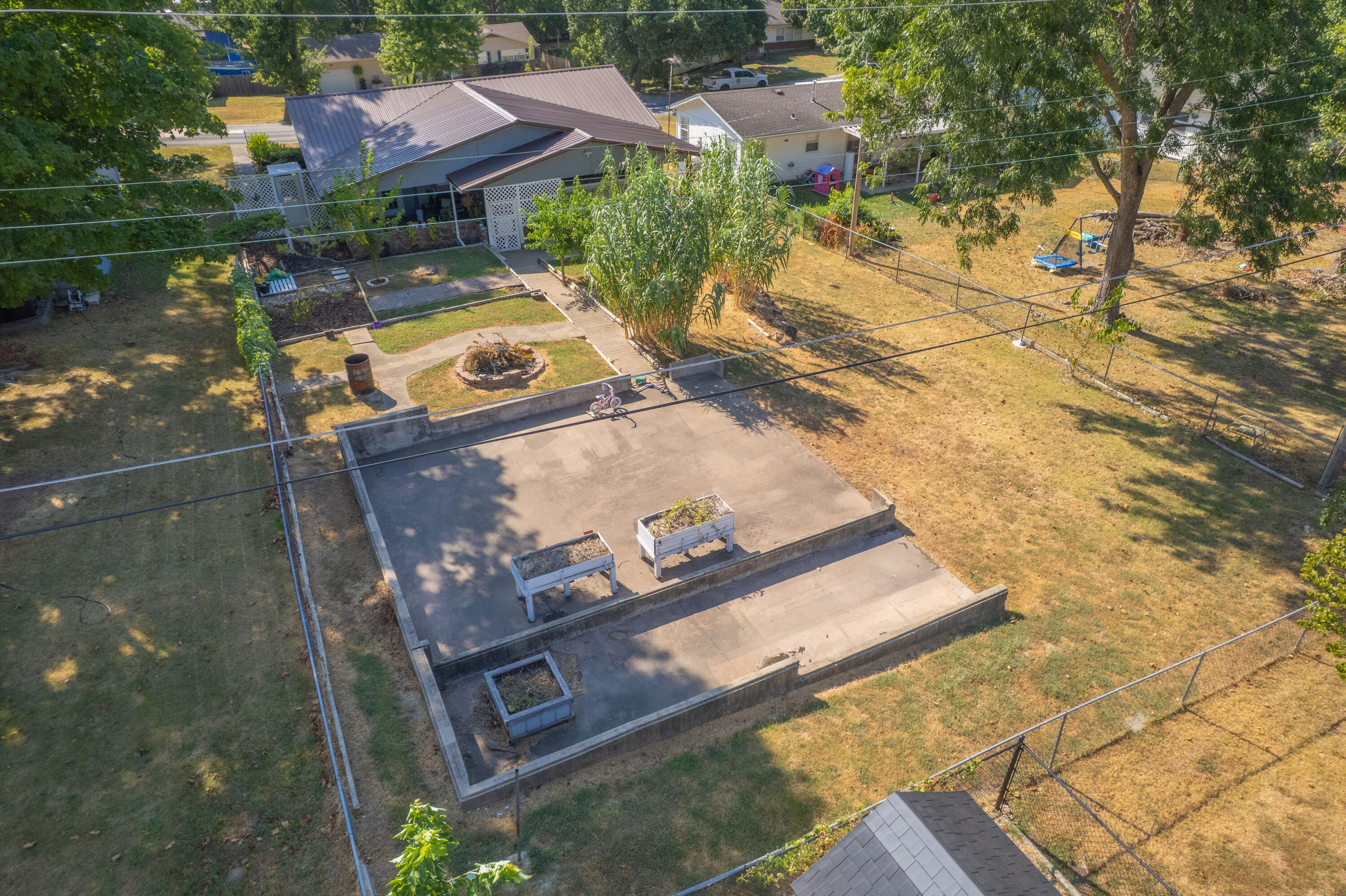 Photo 36 - Residential for sale – 1305  Benton Avenue  Neosho, MO