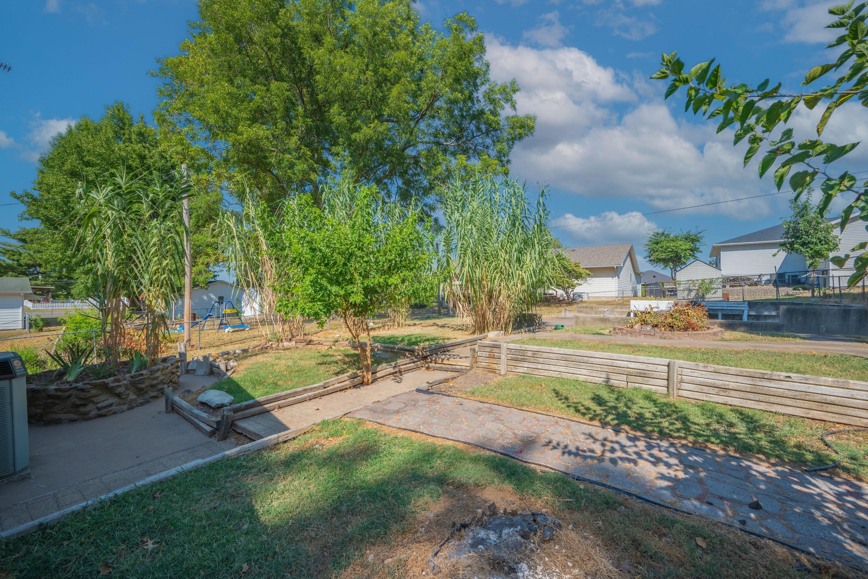 Photo 47 - Residential for sale – 1305  Benton Avenue  Neosho, MO
