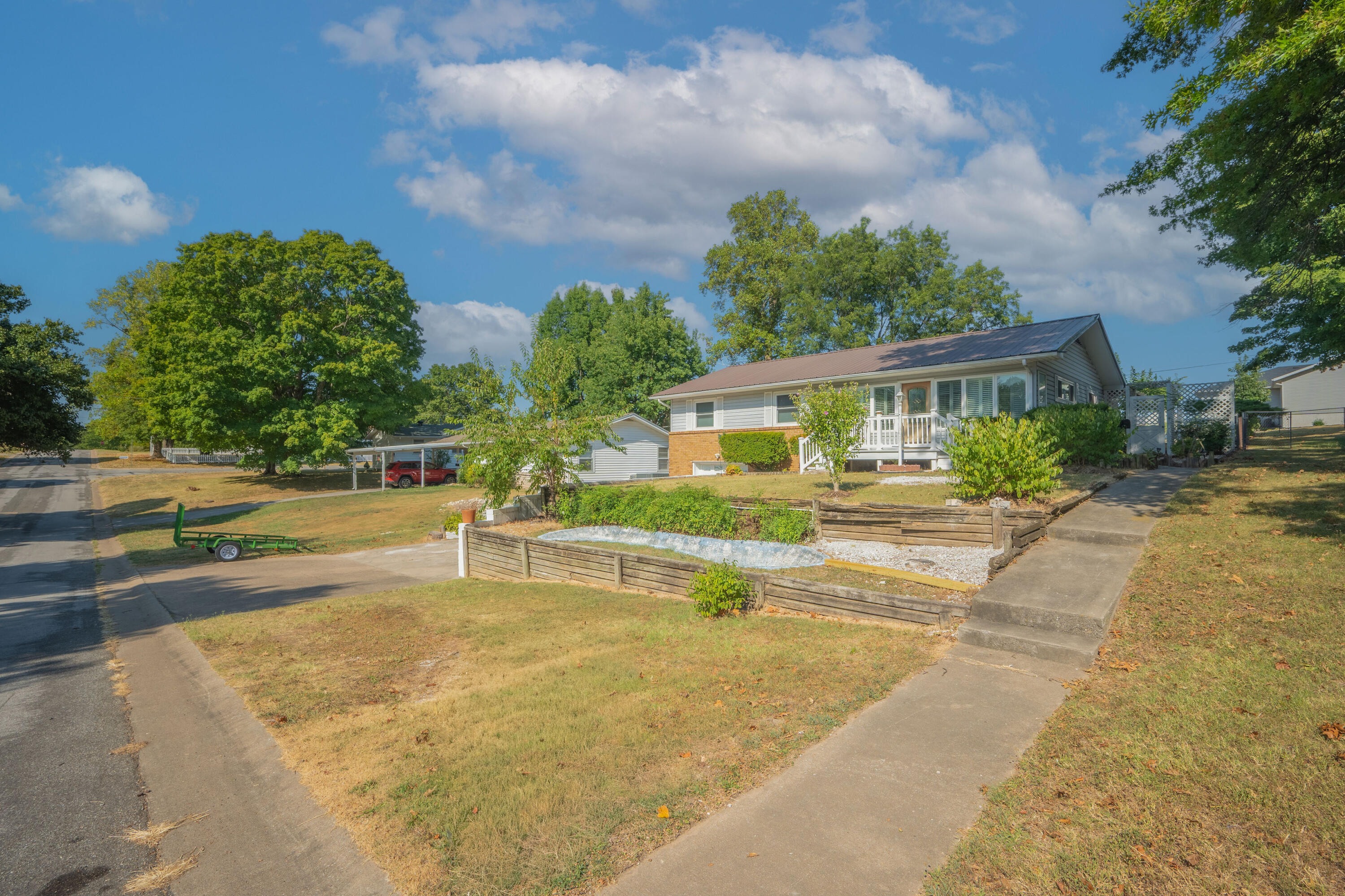 Photo 8 - Residential for sale – 1305  Benton Avenue  Neosho, MO