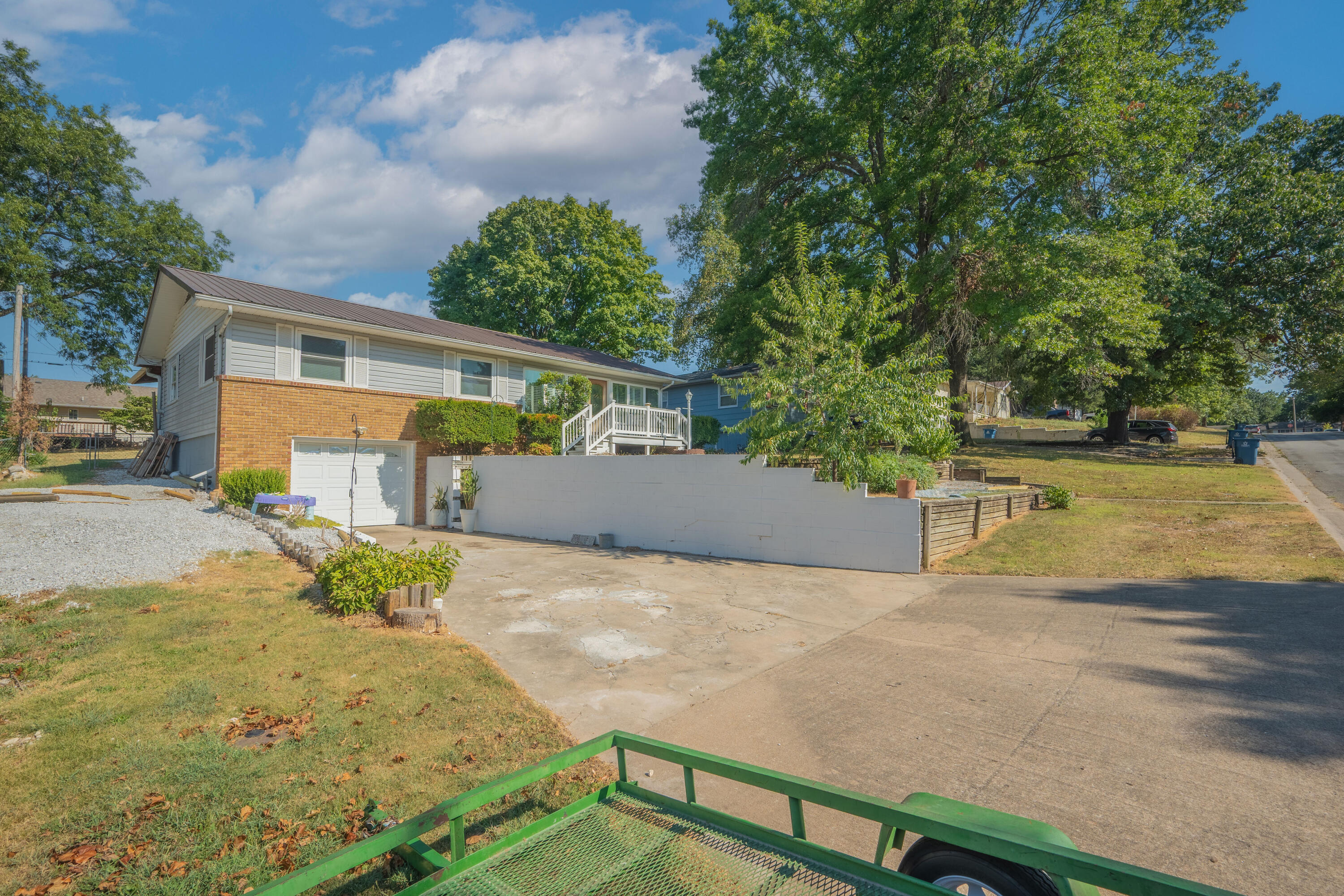 Photo 5 - Residential for sale – 1305  Benton Avenue  Neosho, MO