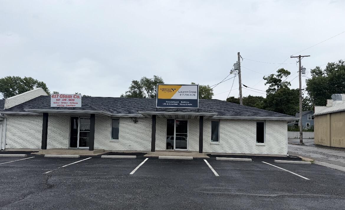 Photo 2 - Commercial Lease for sale – 502 N 3rd Street  Ozark, MO