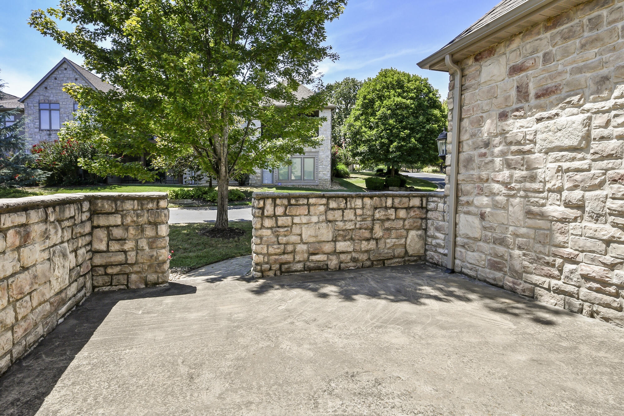 Photo 9 - Residential for sale – 117  Grand Cru Landing   Blue Eye, MO