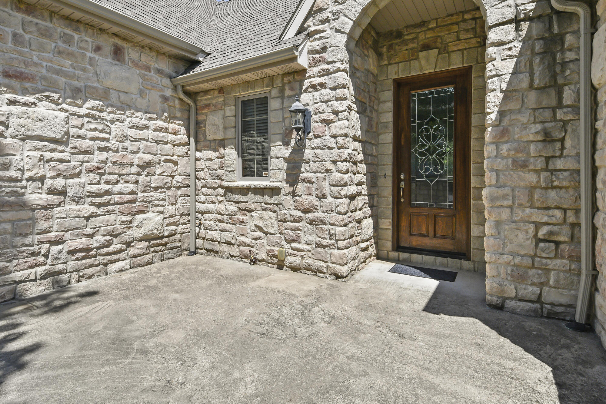 Photo 10 - Residential for sale – 117  Grand Cru Landing   Blue Eye, MO