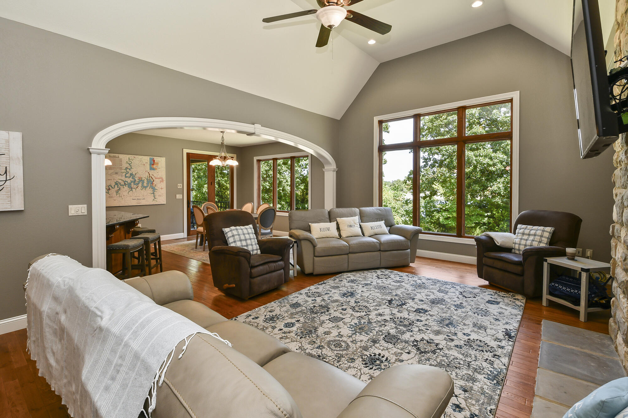 Photo 14 - Residential for sale – 117  Grand Cru Landing   Blue Eye, MO