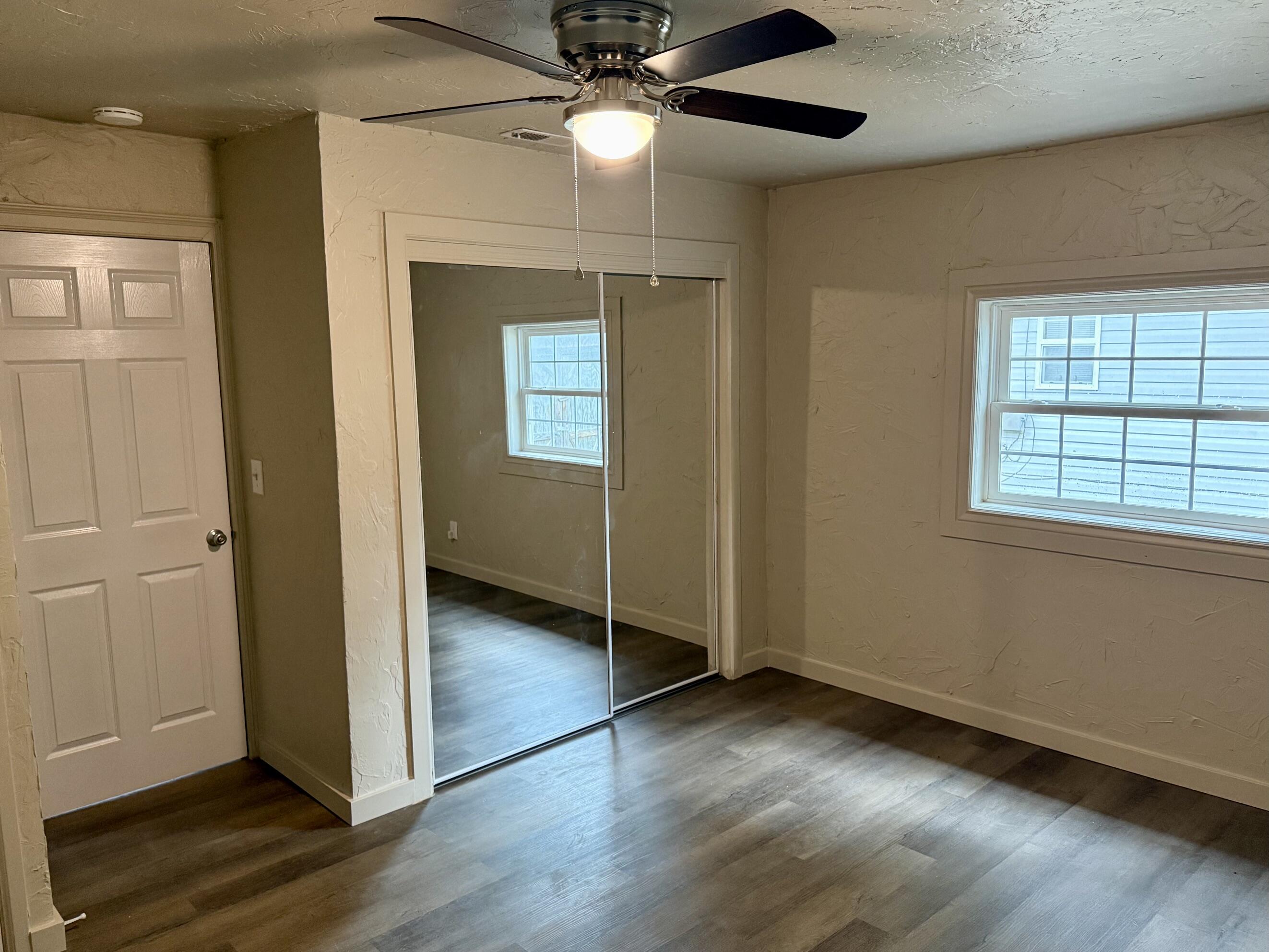 Photo 8 - Residential for sale – 212 E Delta Street  Aurora, MO